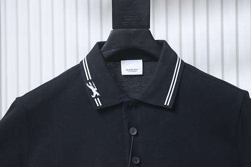 Burberry Classic Collared Equestrian Embroidered Short-Sleeve Polo Shirt