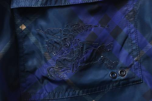 Burberry Dark blue plaid shorts