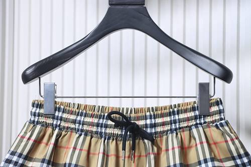 Burberry Drawstring Checkered Beach Casual Five-Point Shorts
