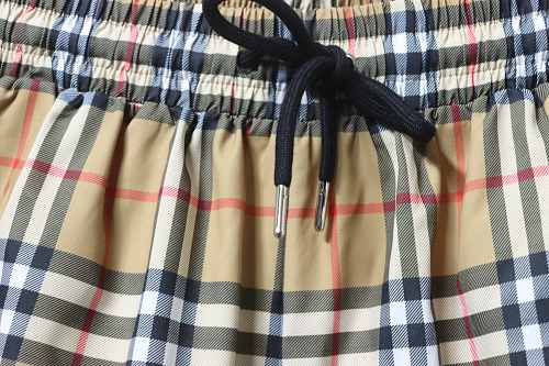 Burberry Drawstring Checkered Beach Casual Five-Point Shorts