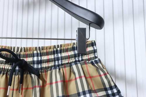 Burberry Drawstring Checkered Beach Casual Five-Point Shorts