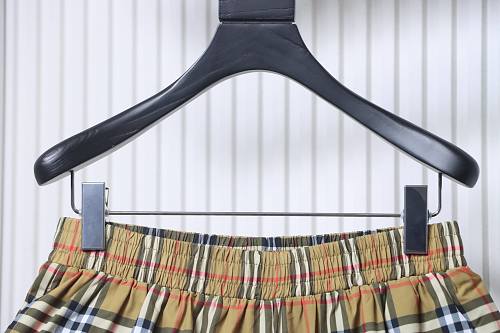 Burberry Plaid Beach Casual Five-Point Shorts