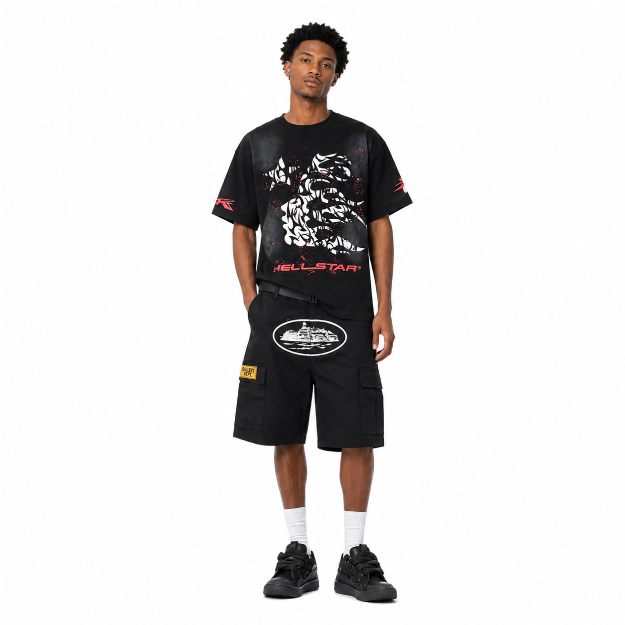 Hellstar T-Shirt Washed Black (NFC) EG692 + Corteiz Alcatraz Cargo Shorts Black