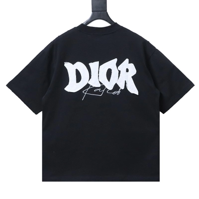 Dior Large Logo Patch And Embroidered Lettering On The Back T-Shirt 01