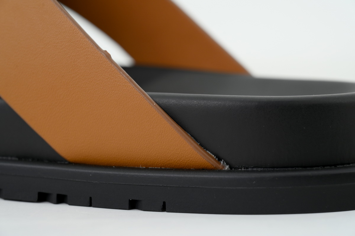 Hermes Kazimir Sandal Brown