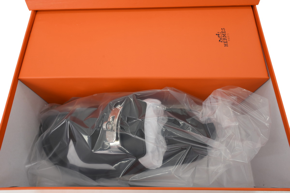 Hermès Chypre Sandal Black