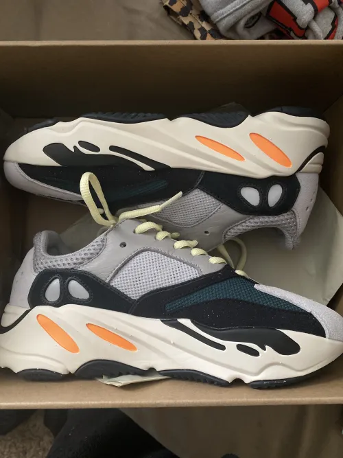LJR Batch adidas Yeezy Boost 700 Wave Runner Solid Grey B75571 review 