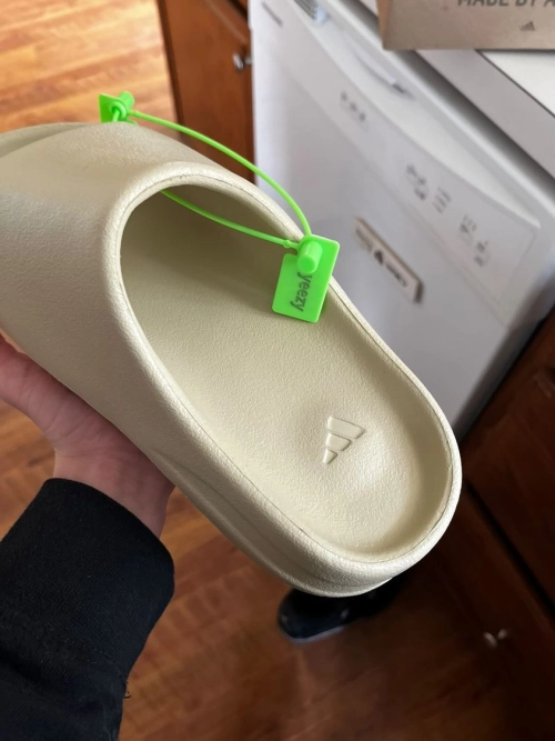 PK God Batch adidas Yeezy Slide Bone FZ5897 review 