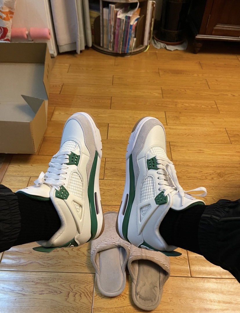 PK God Batch Jordan 4 Retro SB Pine Green DR5415-103 review Justin York 01