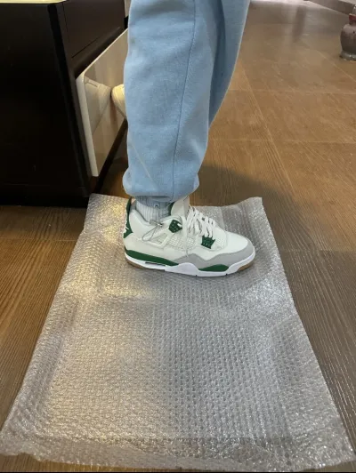 PK God Batch Jordan 4 Retro SB Pine Green DR5415-103 review Jay Noah 01