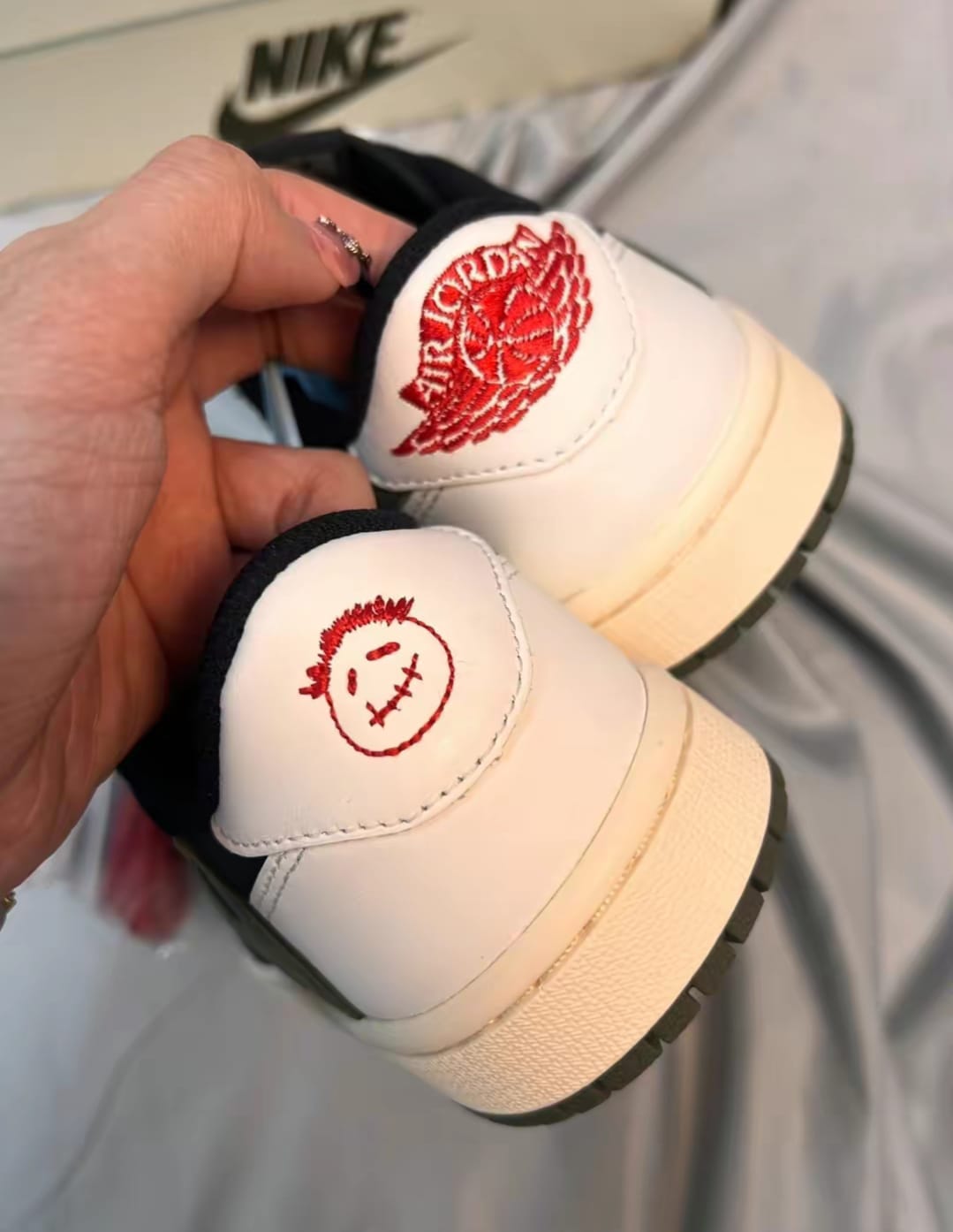 LJR Batch Air Jordan 1 Retro Low OG SP Travis Scott Olive (W) DZ4137-106 review Christian Diaz 03