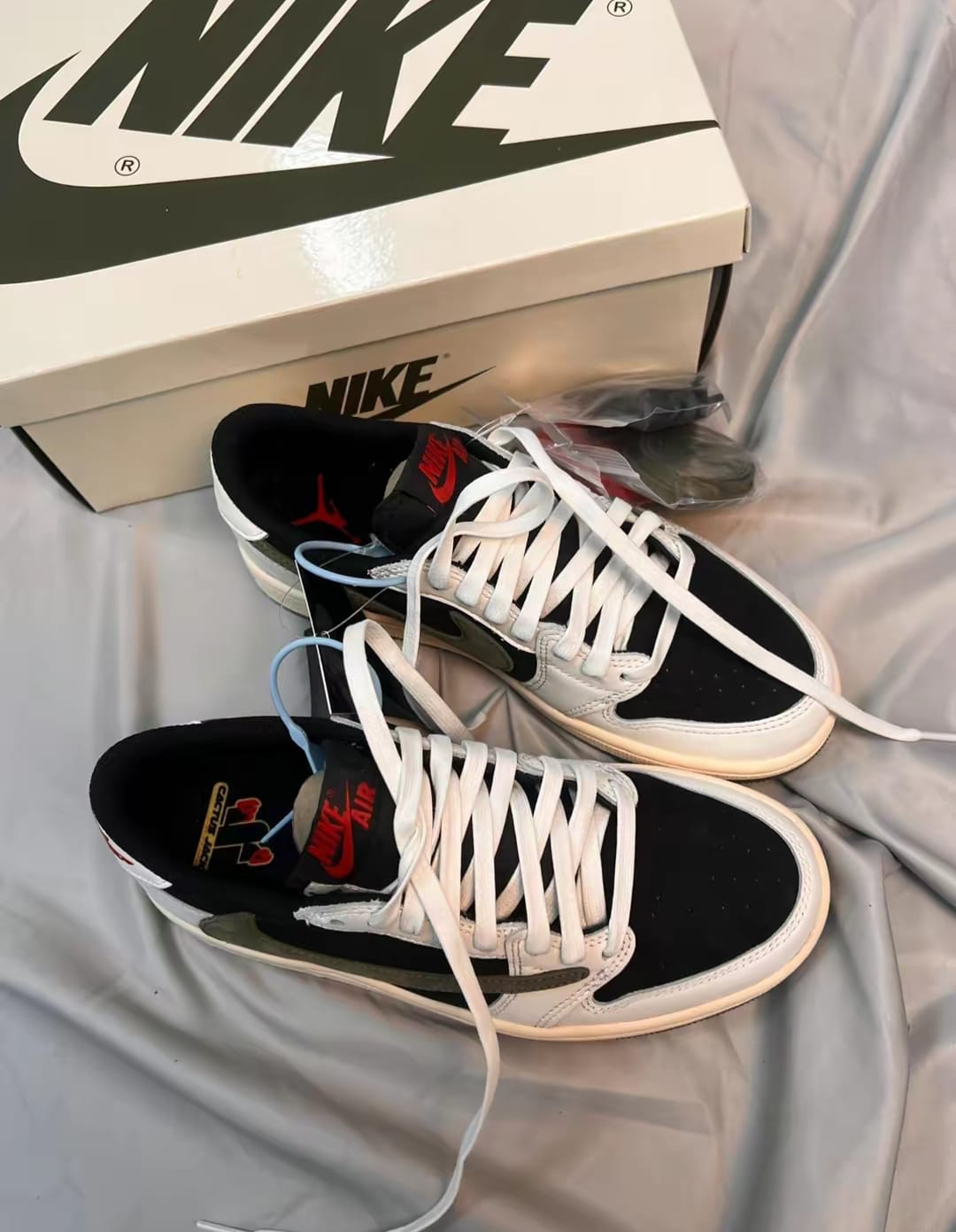 LJR Batch Air Jordan 1 Retro Low OG SP Travis Scott Olive (W) DZ4137-106 review Christian Diaz 04