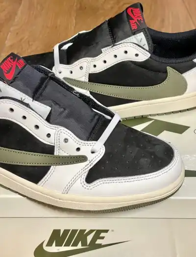 LJR Batch Air Jordan 1 Retro Low OG SP Travis Scott Olive (W) DZ4137-106 review Danny Portillo 02
