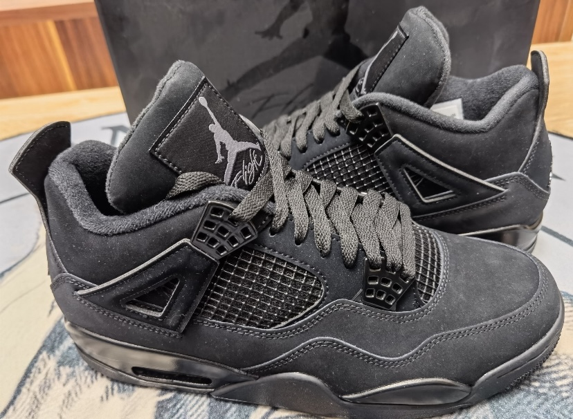  Air Jordan 4 Retro Black Cat  CU1110-010 review Amber Scott 02