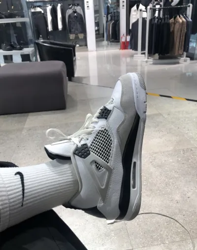 Air Jordan 4 Retro Military Black DH6927-111 review Terrance Wethington 01