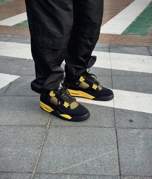 PK God Batch Air Jordan 4 Retro Thunder DH6927-017 review 