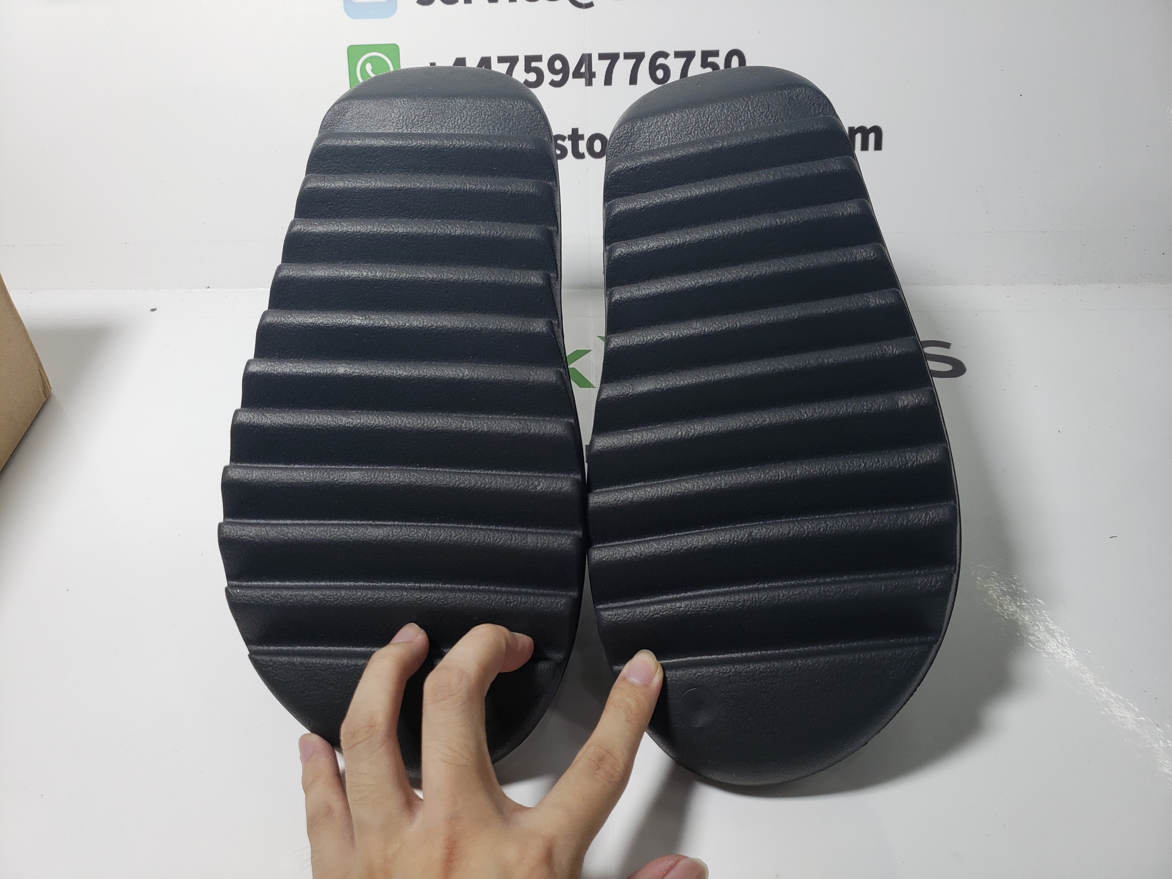 PK God Batch adidas Yeezy Slide Onyx HQ6448 review Jacy 02