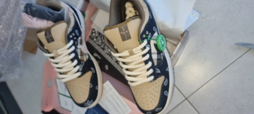 PK God Batch Nike SB Dunk Low Travis Scott CT5053-001 review 