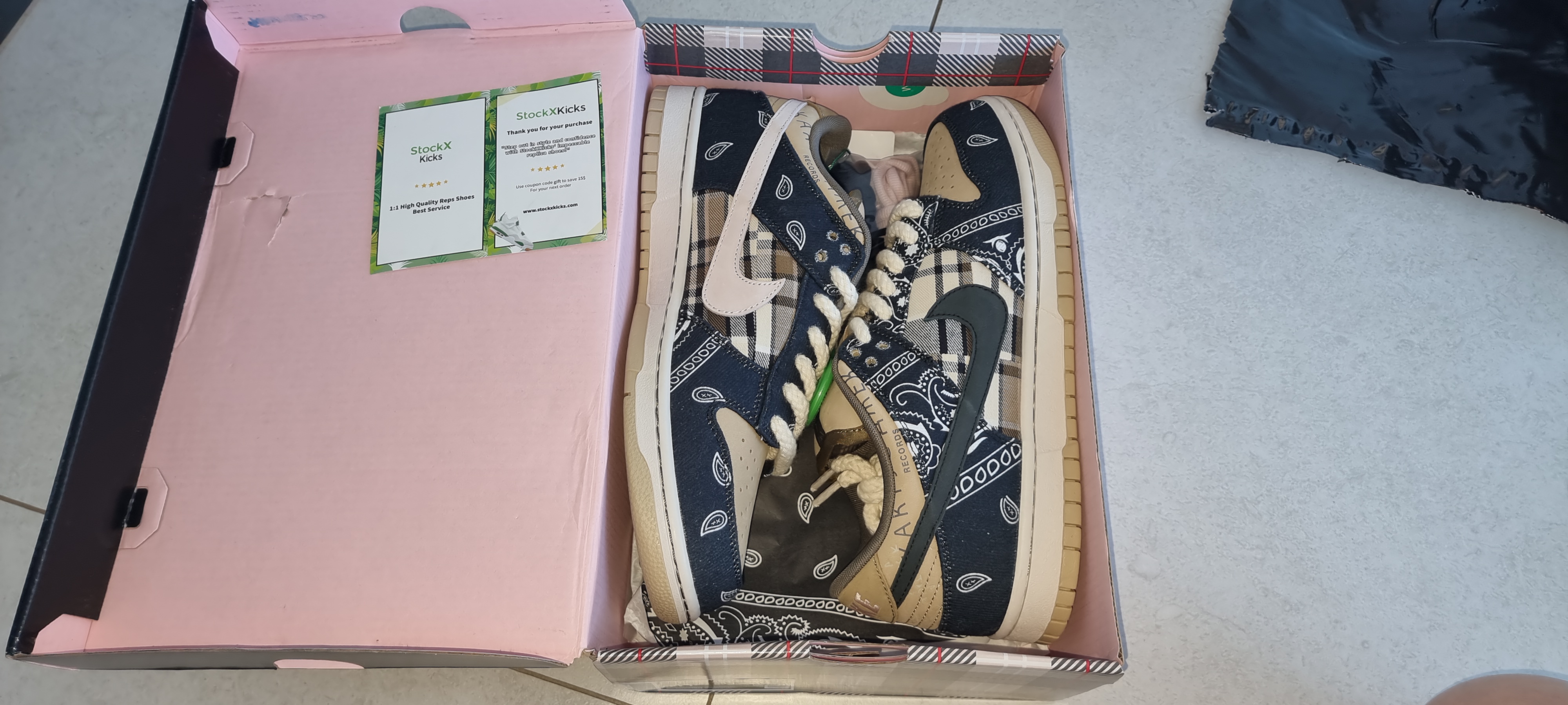 PK God Batch Nike SB Dunk Low Travis Scott CT5053-001 review MM76 01