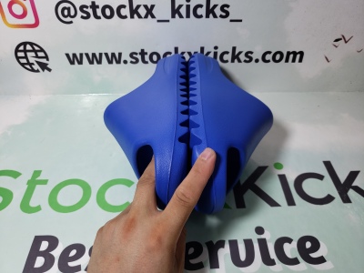 PK God Batch adidas Yeezy Slide Azure ID4133 review stockxkicks 03
