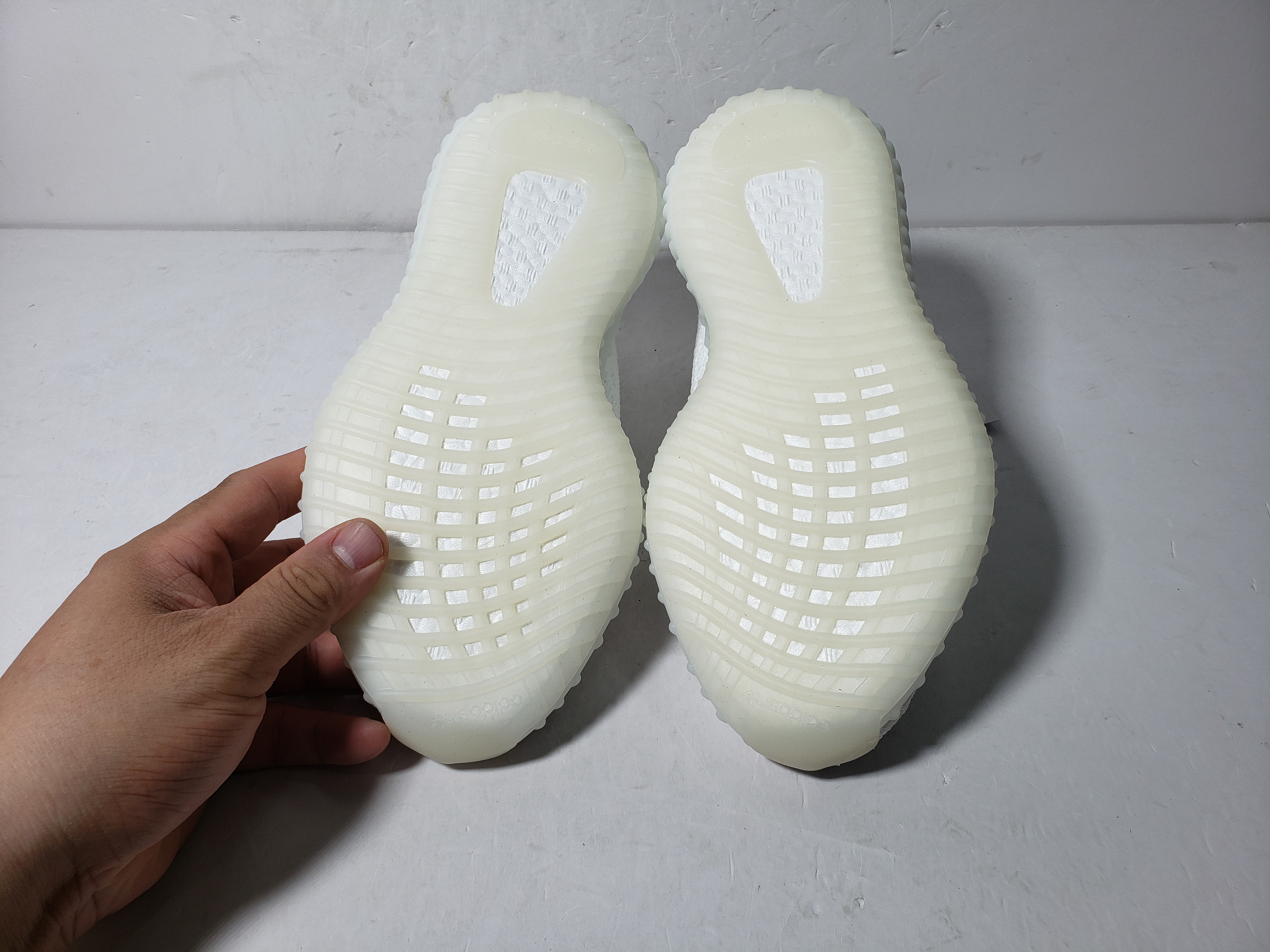 PK God Batch adidas Yeezy Boost 350 V2 Cream/Triple White CP9366 review stockxkicks 04