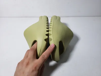 PK God Batch adidas Yeezy Slide Resin FZ5904 review stockxkicks 04