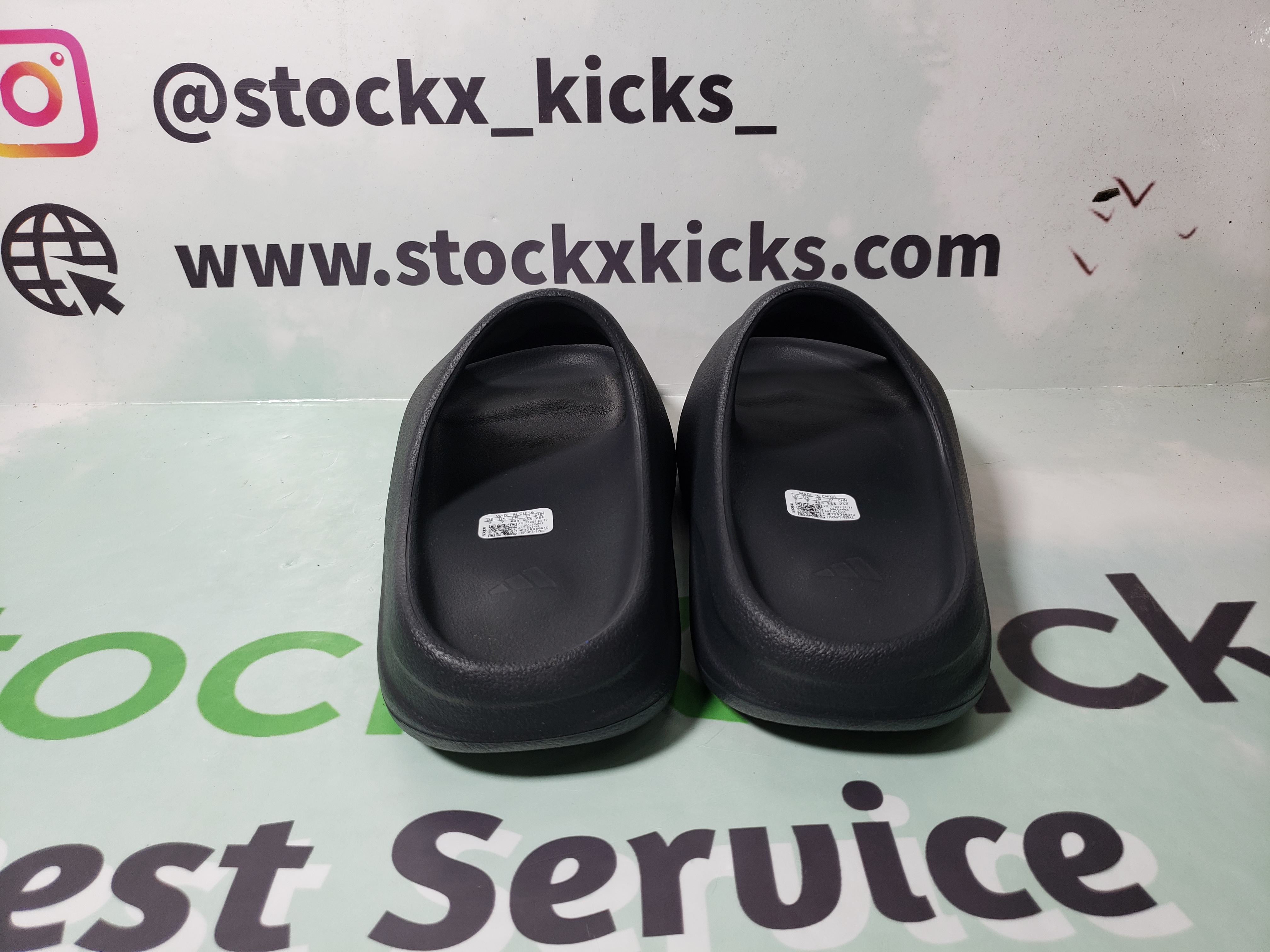 PK God Batch adidas Yeezy Slide Onyx HQ6448 review stockxkicks 01