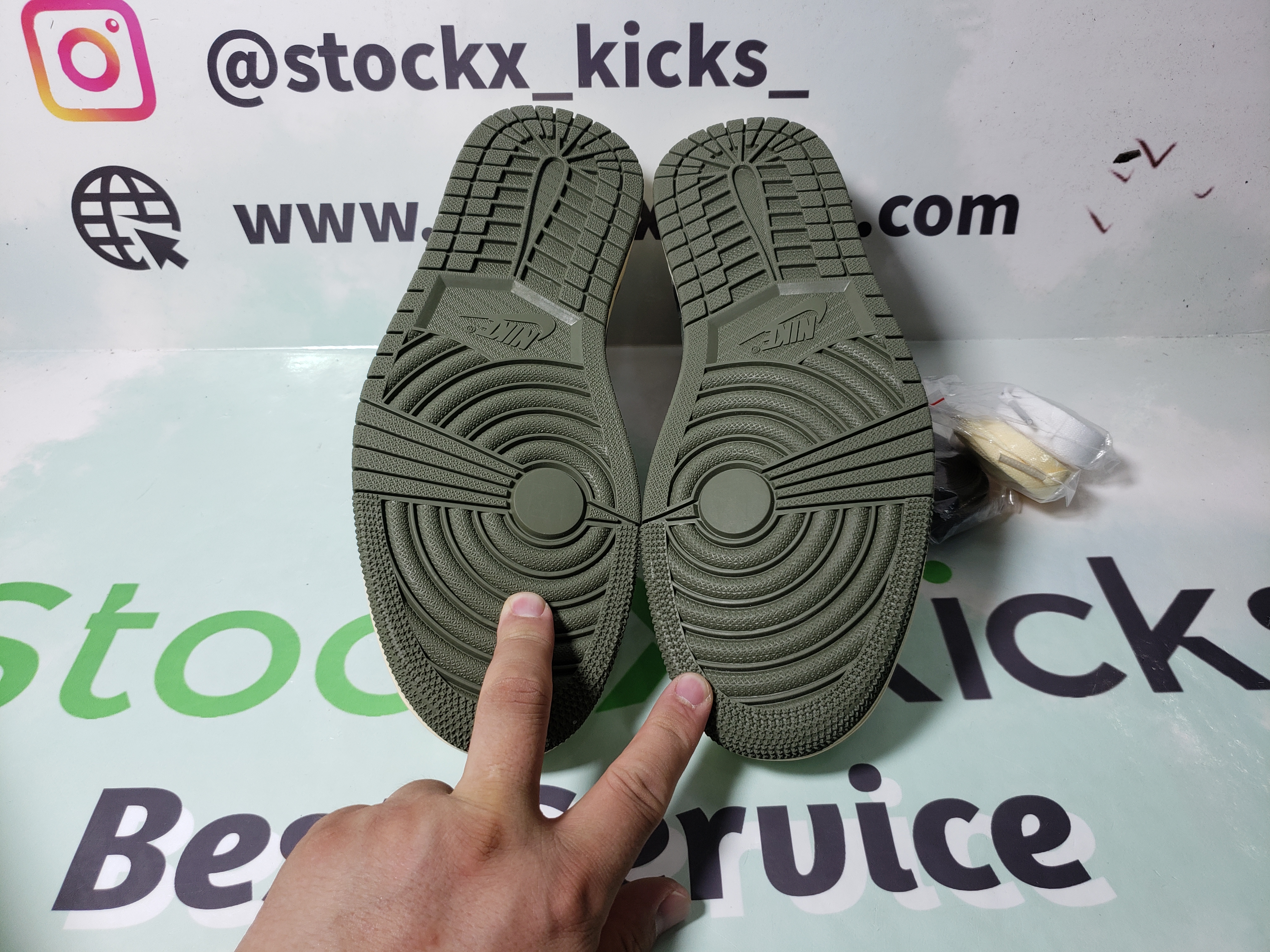 LJR Batch Air Jordan 1 Retro Low OG SP Travis Scott Olive (W) DZ4137-106 review stockxkicks 04