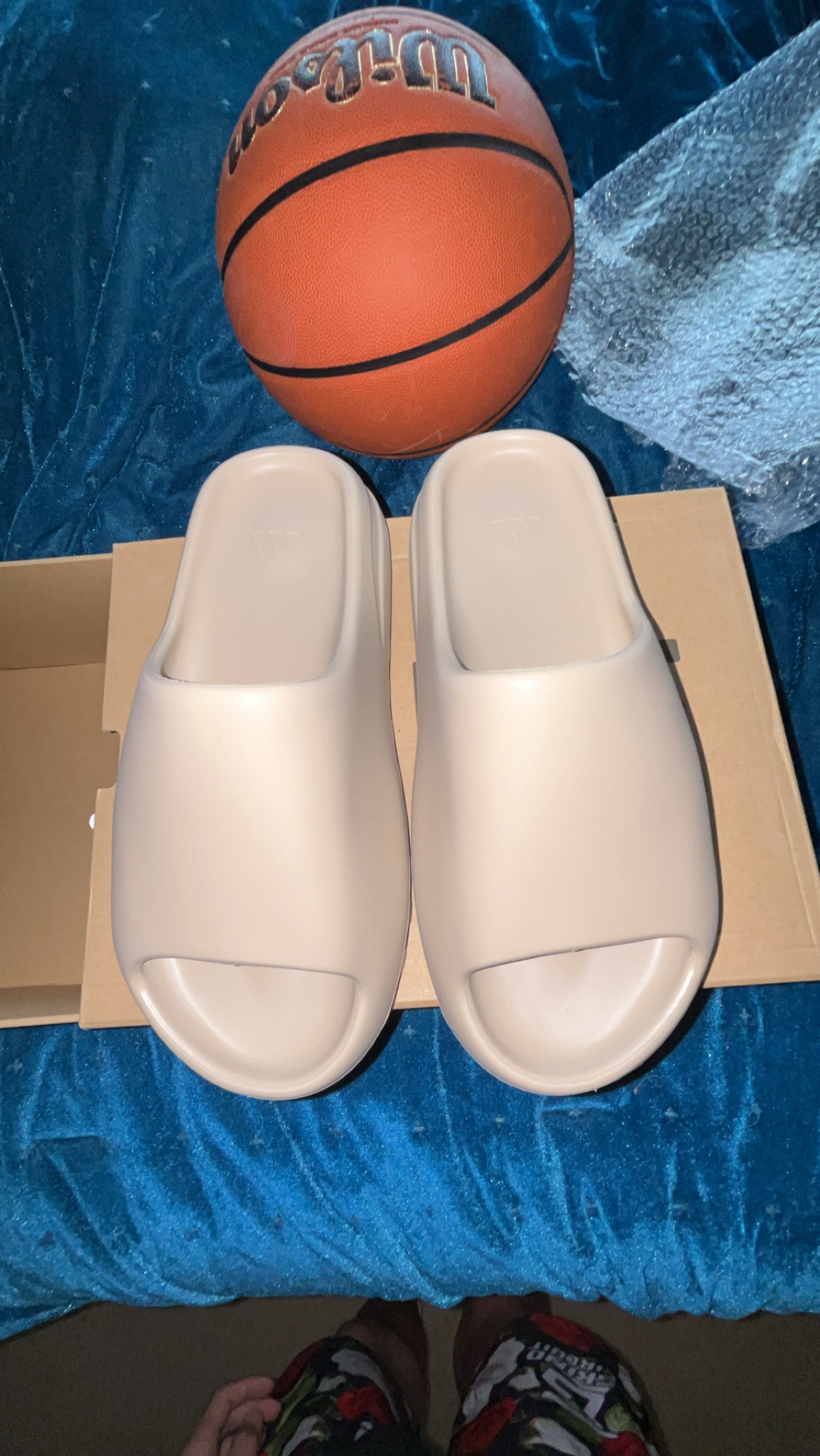 PK God Batch adidas Yeezy Slide Pure (First Release) GZ5554 review Escher 01