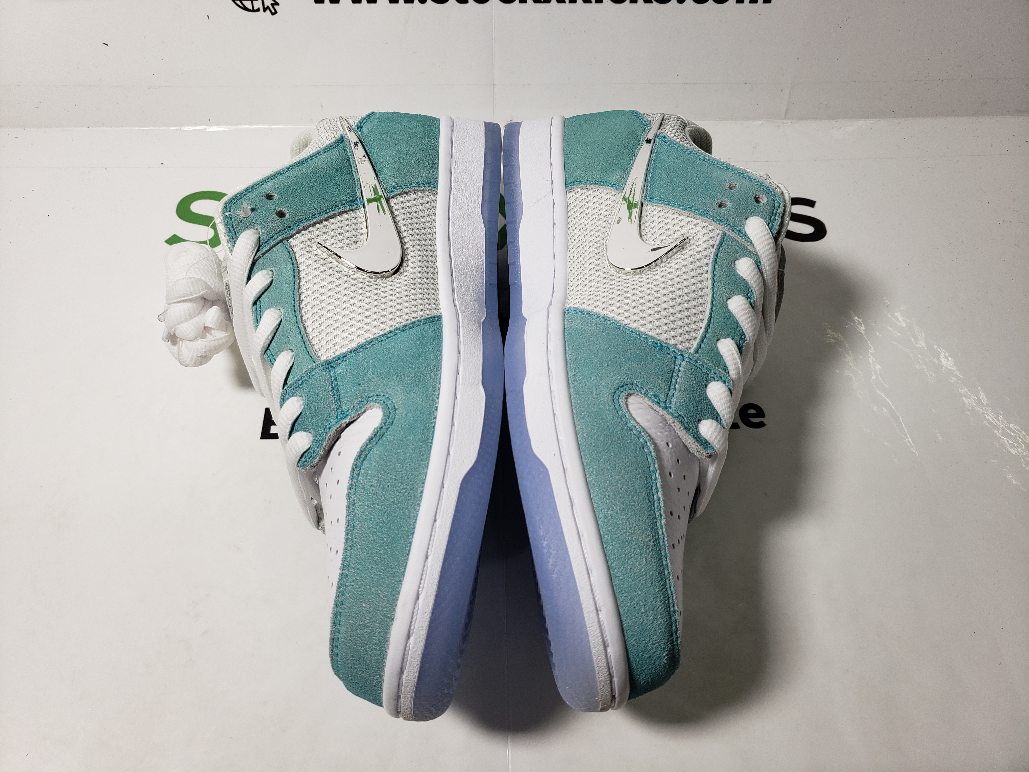 PK God Batch Nike SB Dunk Low April Skateboards FD2562-400 review Huni 01