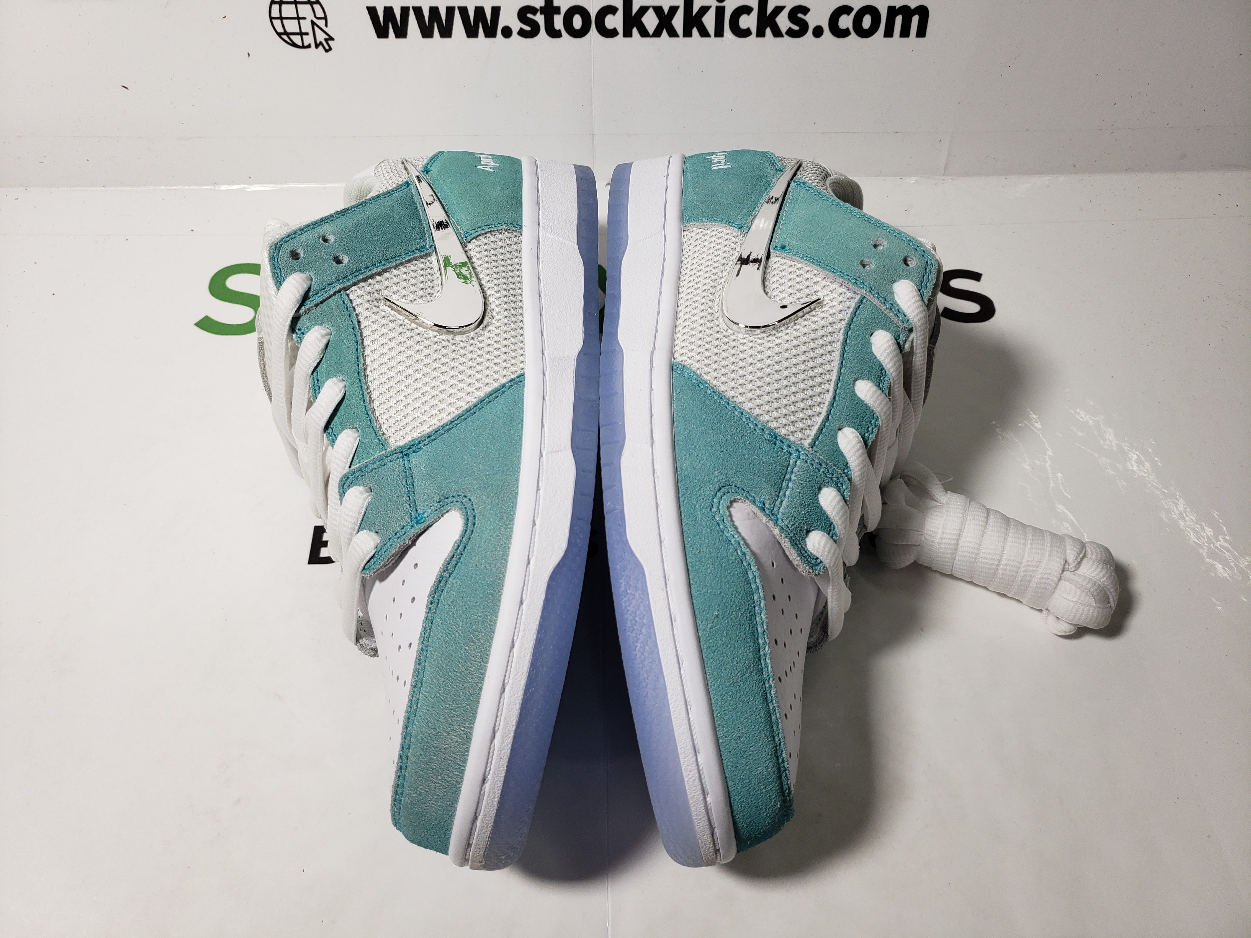 PK God Batch Nike SB Dunk Low April Skateboards FD2562-400 review Huni 02