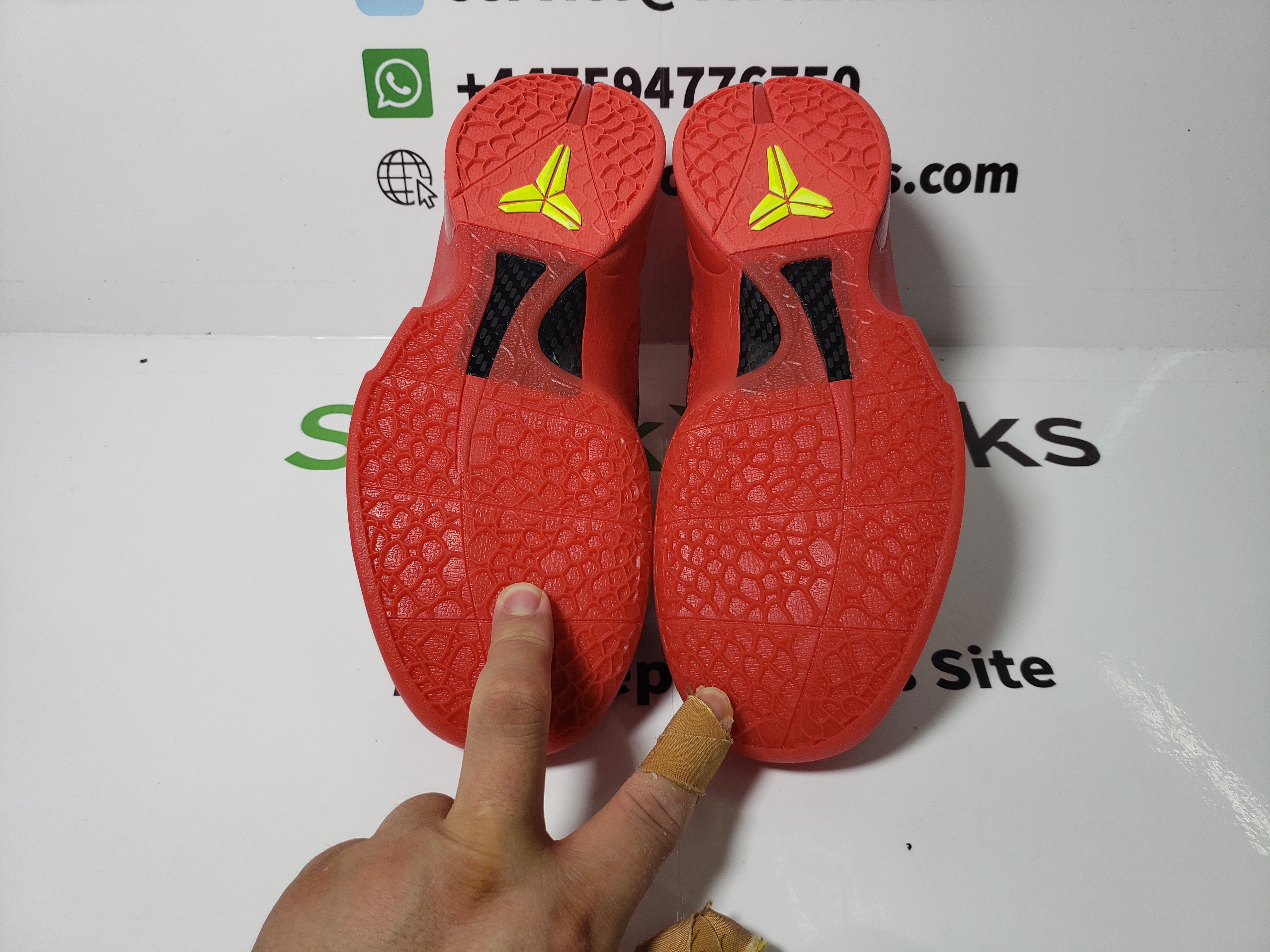 Nike Kobe 6 Proto Reverse Grinch FV4921-600 review Stockxkicks 04