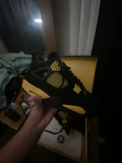 Special offer Batch Air Jordan 4 Thunder DH6927-017 review trevon  02