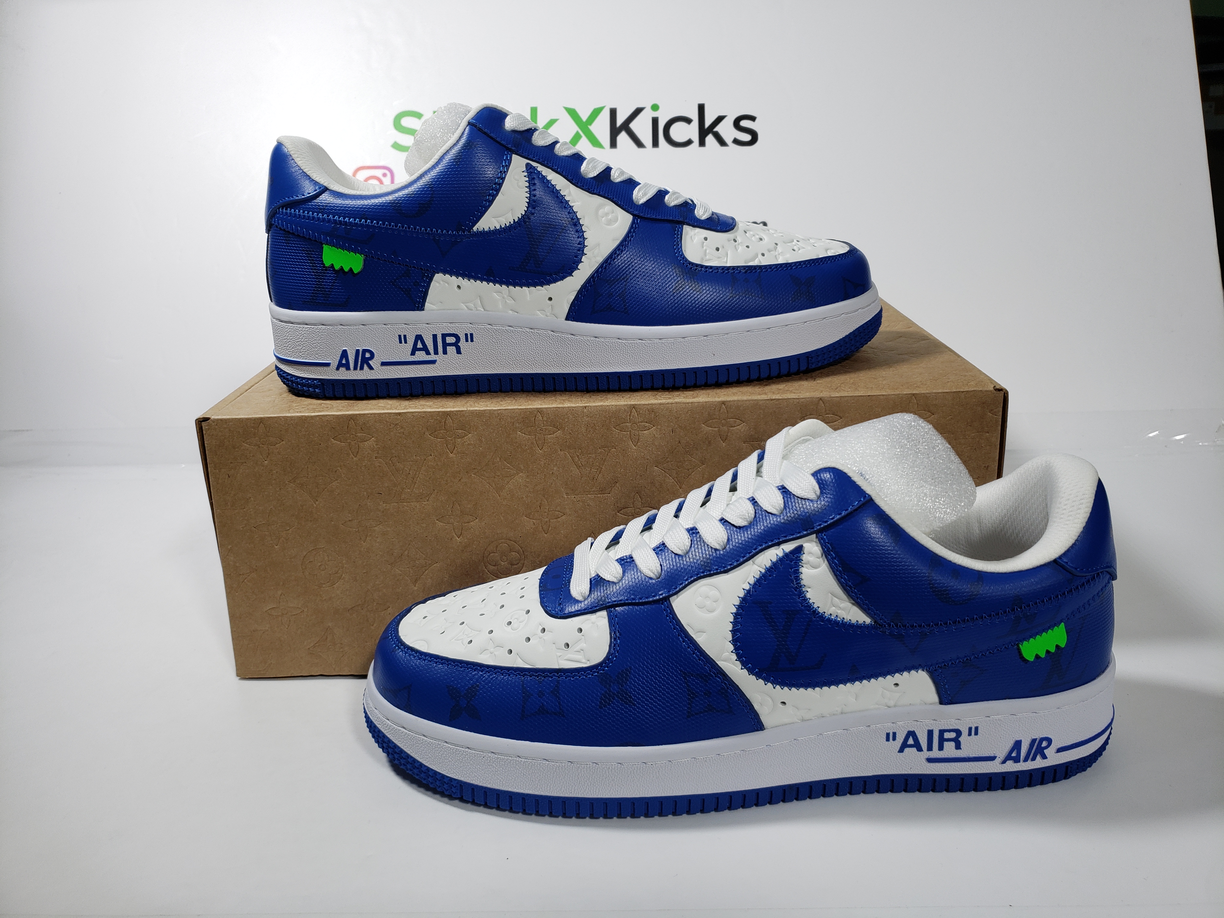 Louis Vuitton x Nike Air Force 1 White Blue 7108-5 review stockxkicks 00