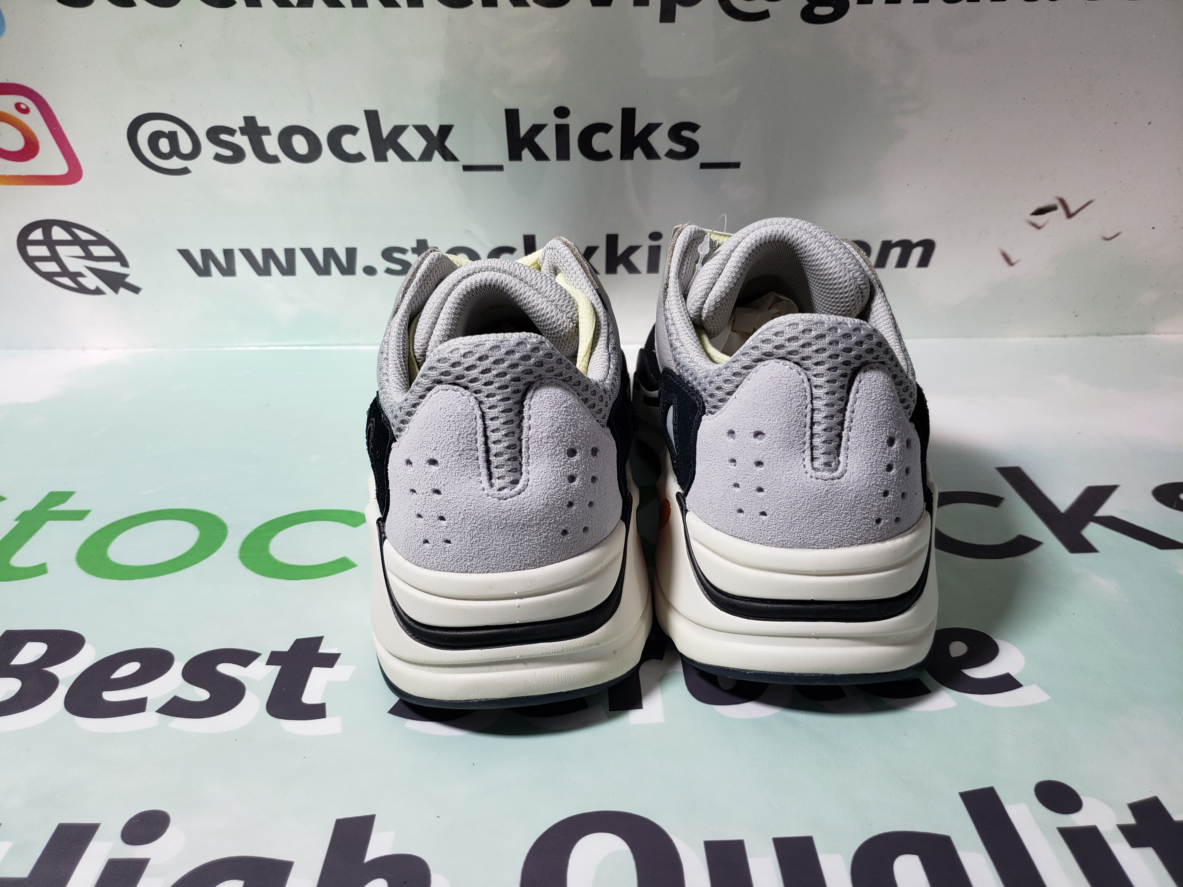 LJR Batch adidas Yeezy Boost 700 Wave Runner Solid Grey B75571 review stockxkicks 00