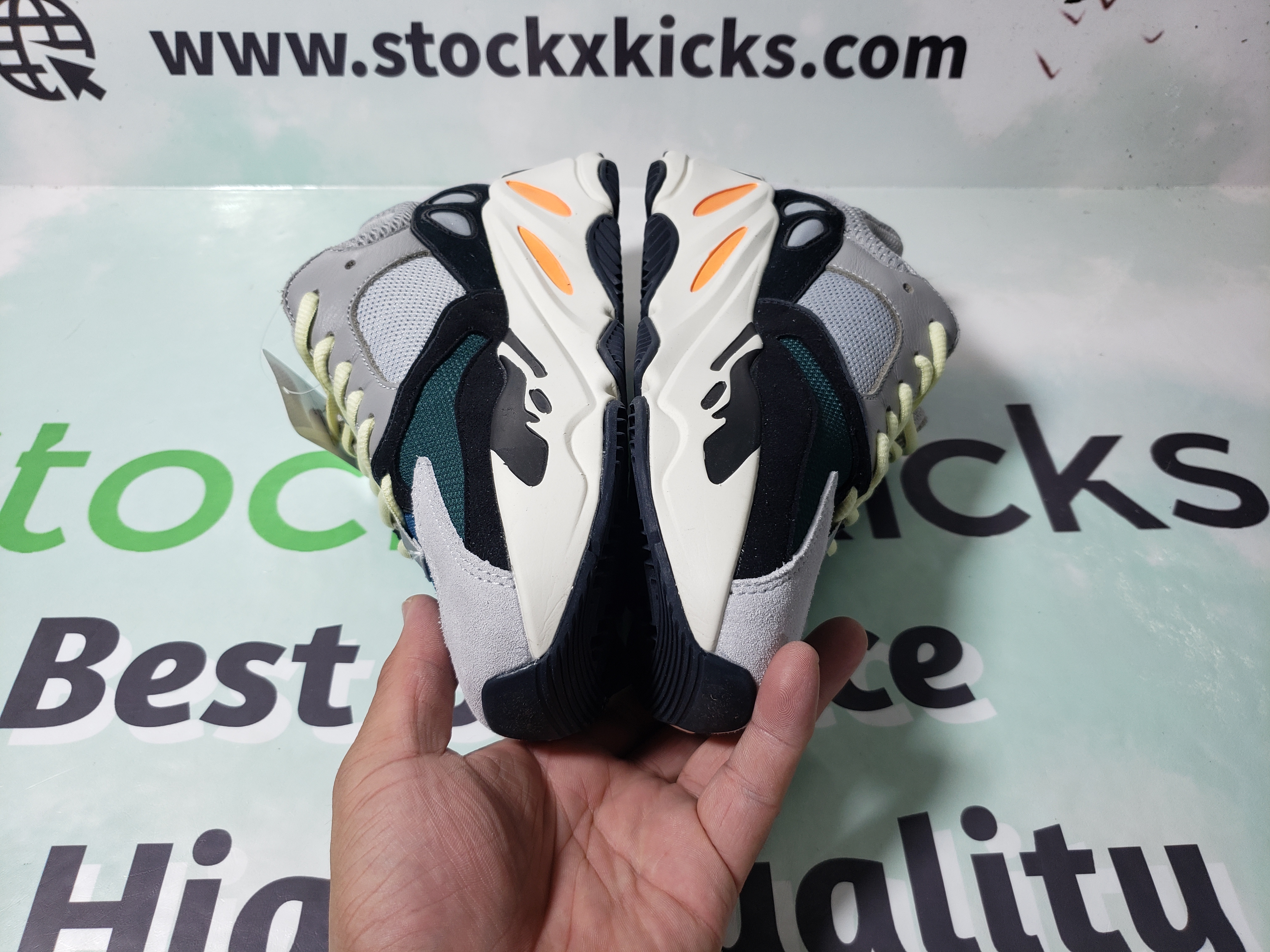LJR Batch adidas Yeezy Boost 700 Wave Runner Solid Grey B75571 review stockxkicks 02