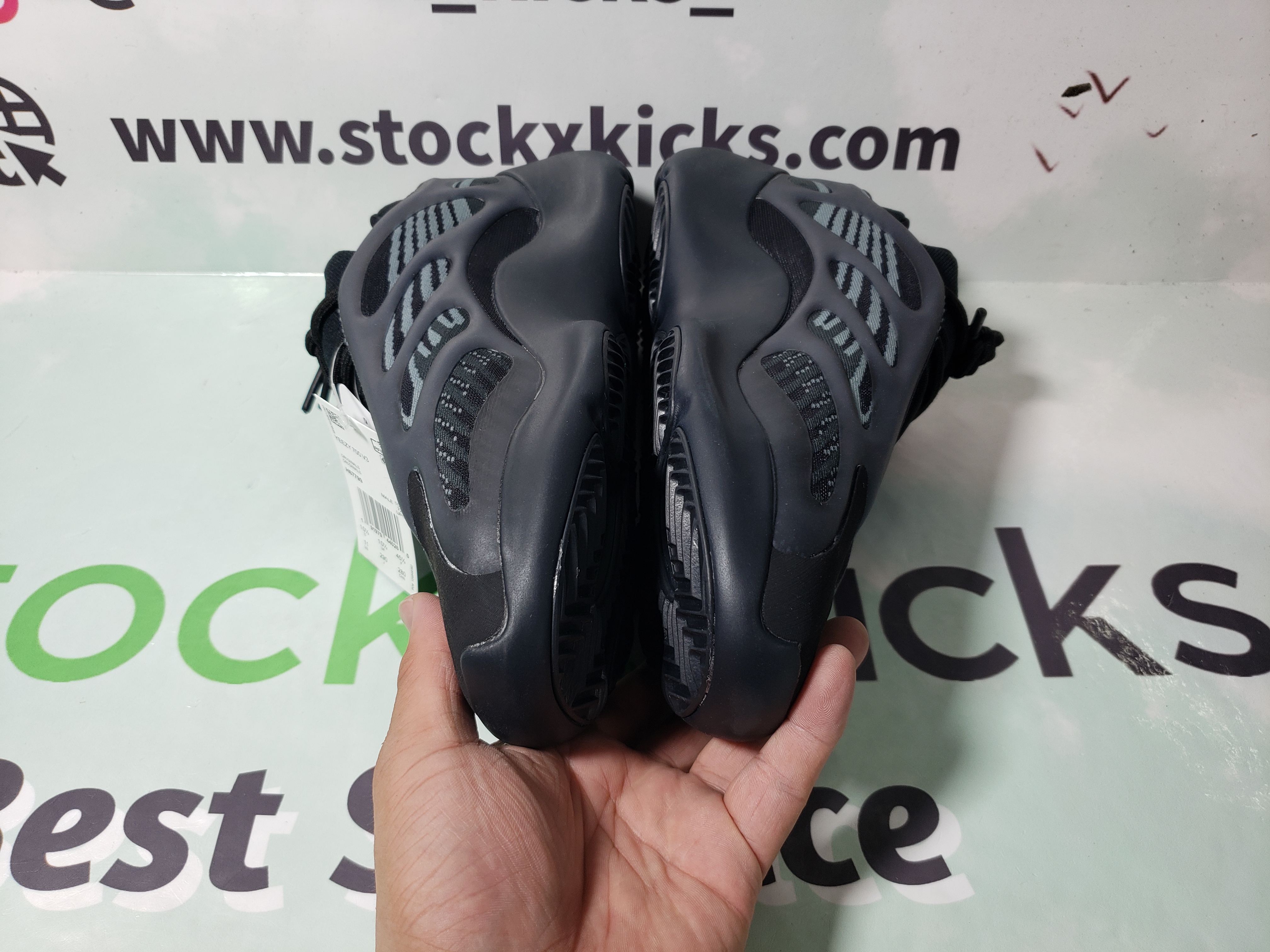 PK God Batch adidas Yeezy 700 V3 Alvah H67799 review stockxkicks 02