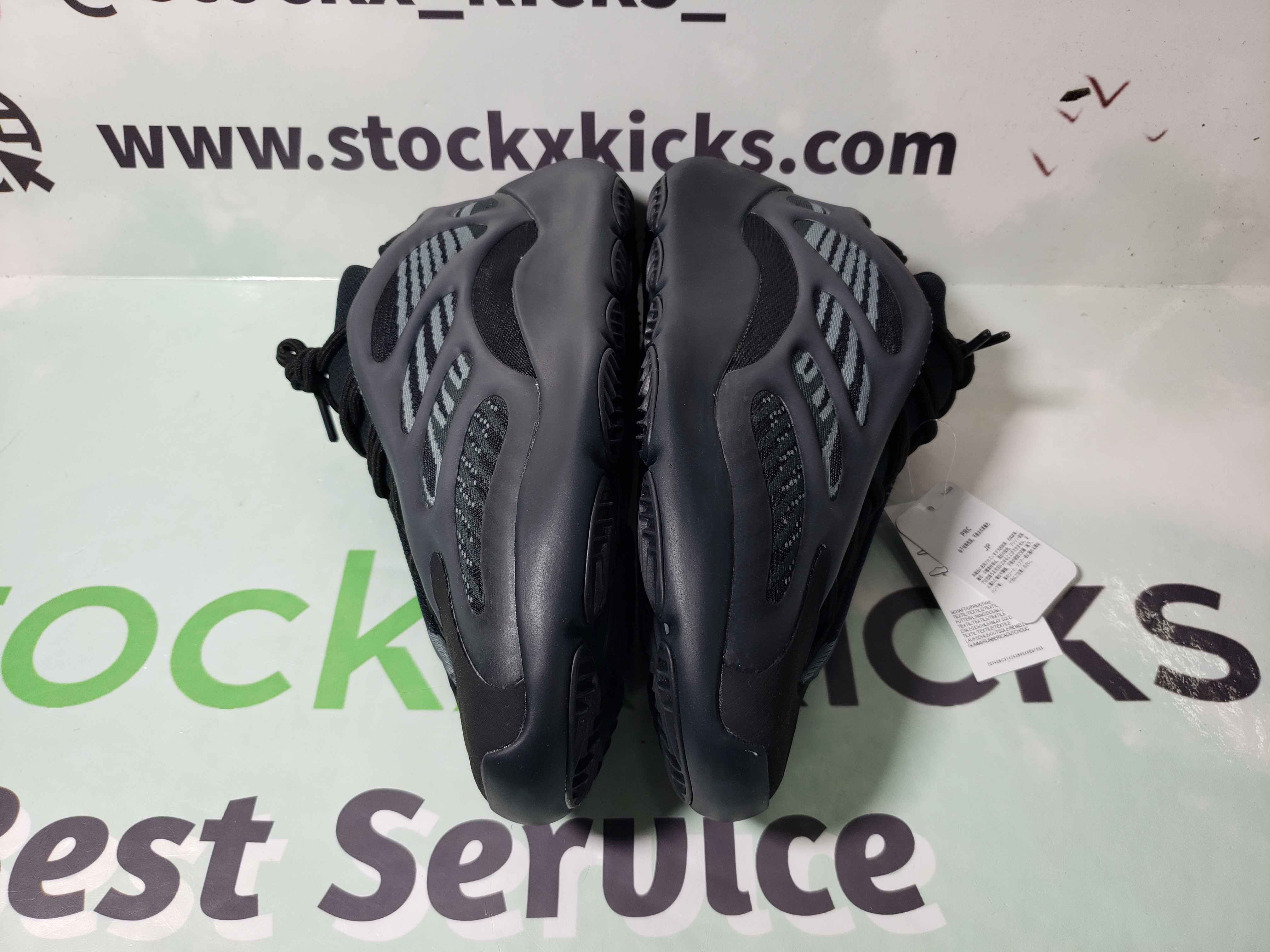 PK God Batch adidas Yeezy 700 V3 Alvah H67799 review stockxkicks 03