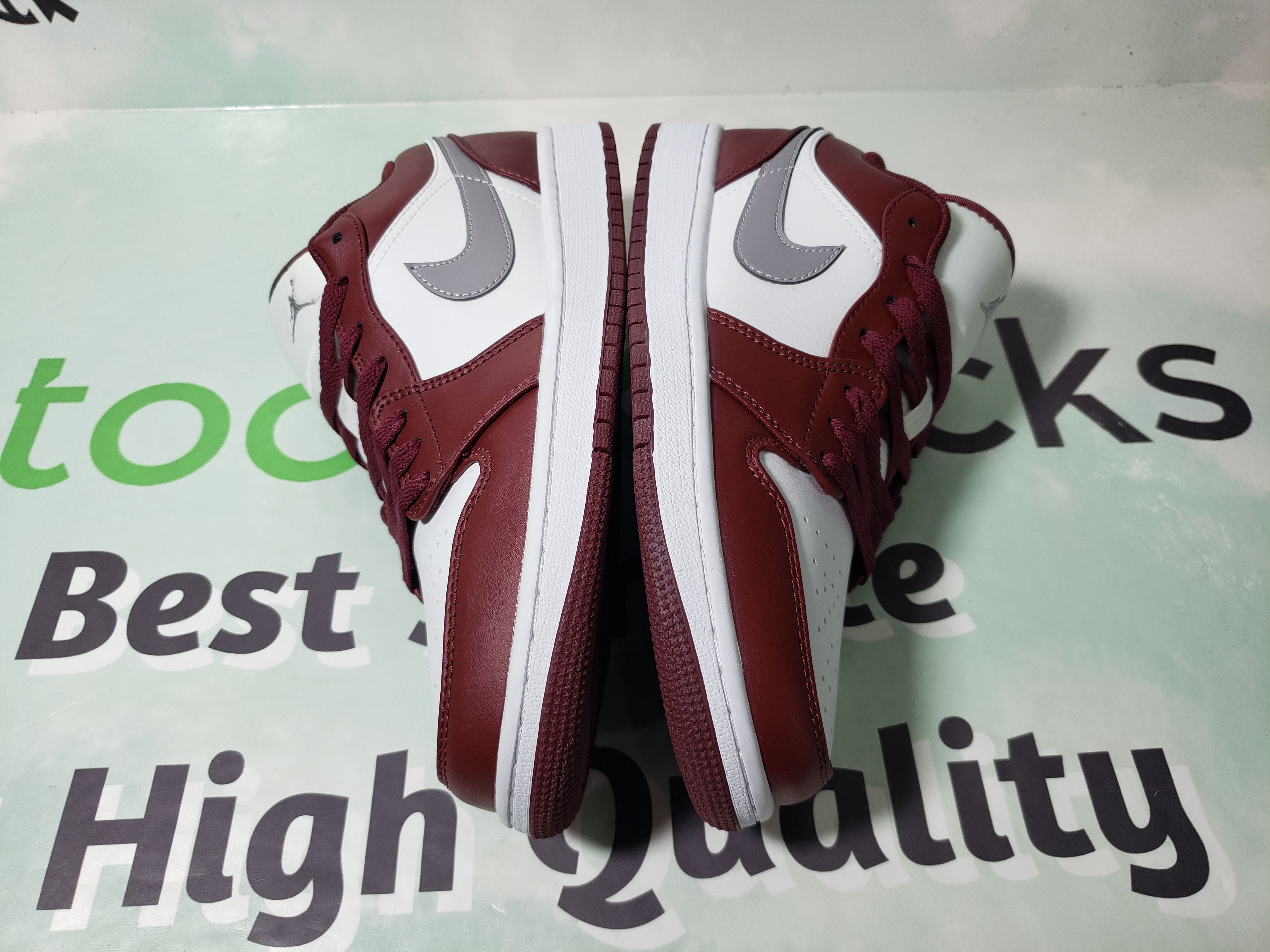 LJR Batch Air Jordan 1 Low White Bordeaux 553558-615 review stockxkicks 03
