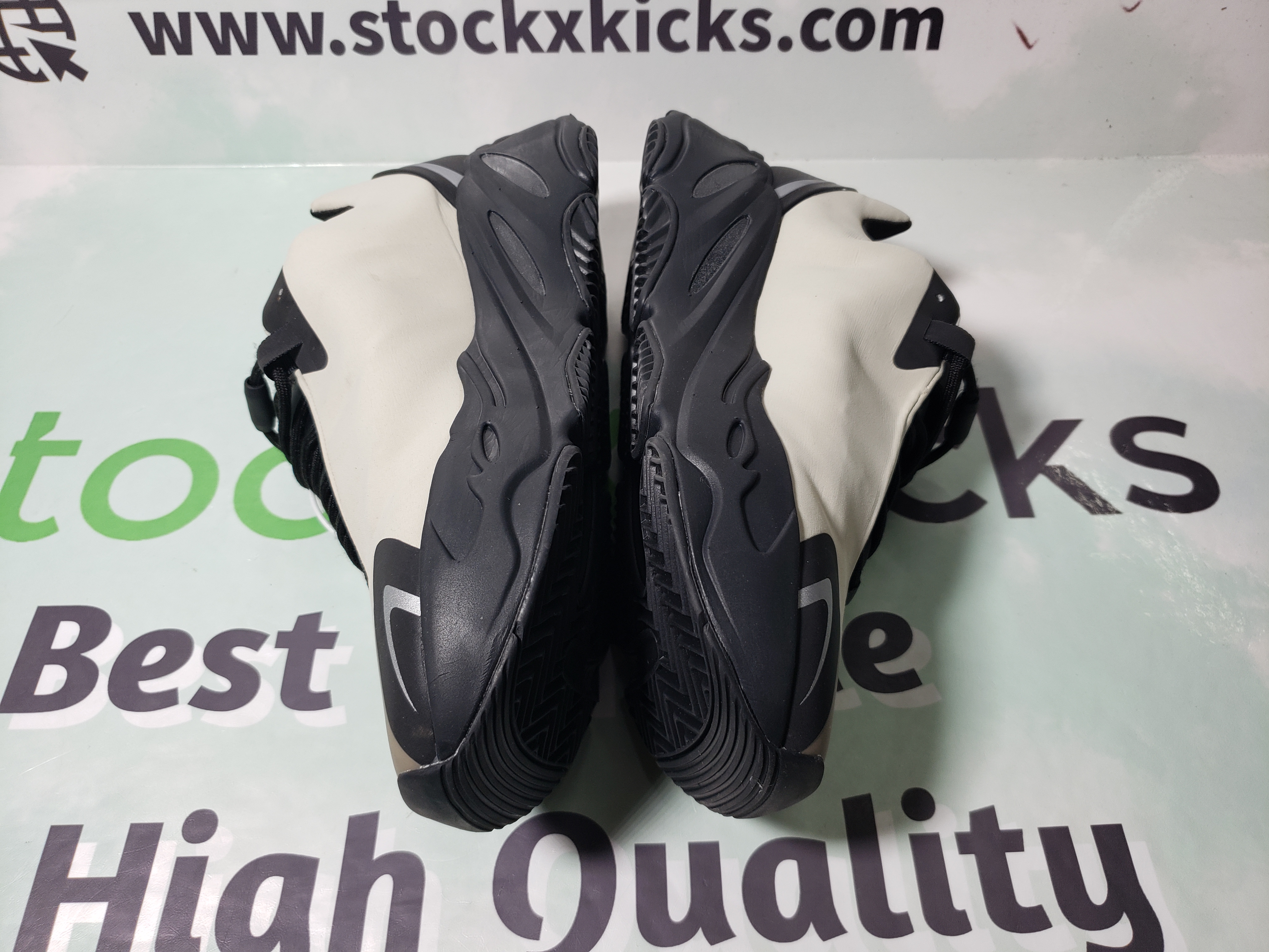 LJR Batch adidas Yeezy Boost 700 MNVN Black Beige FV3729 review stockxkicks 02