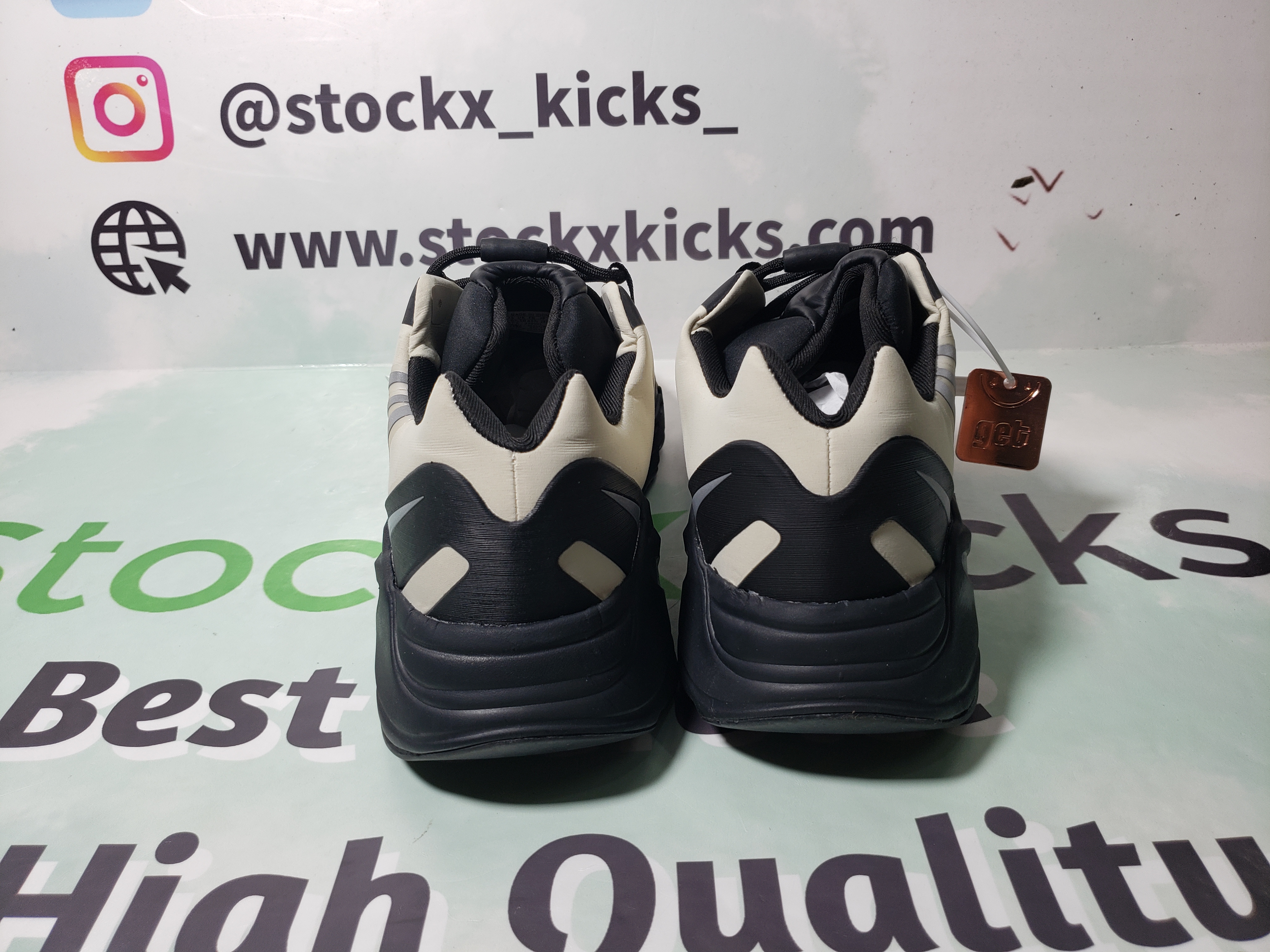 LJR Batch adidas Yeezy Boost 700 MNVN Black Beige FV3729 review stockxkicks 00