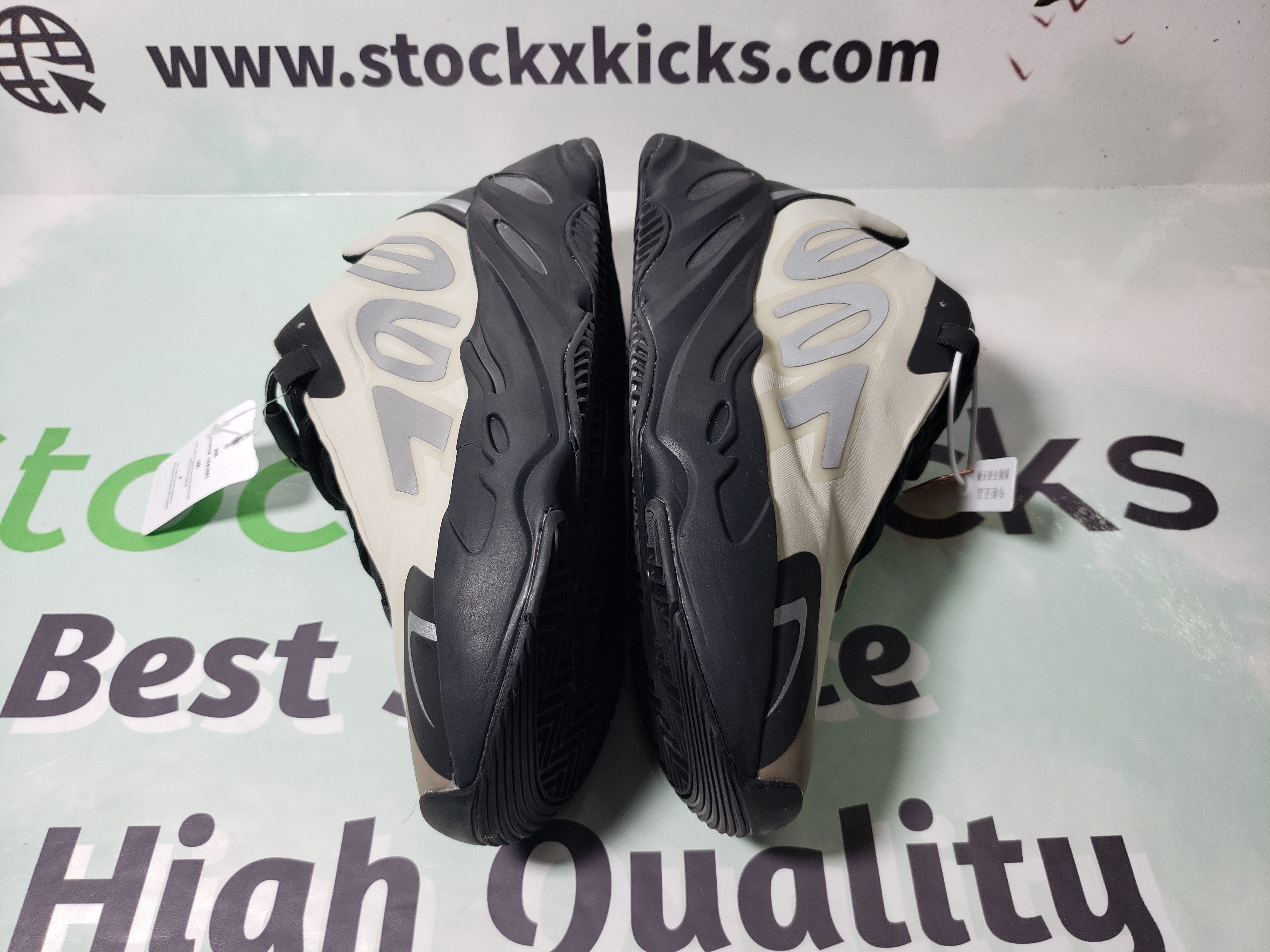 LJR Batch adidas Yeezy Boost 700 MNVN Black Beige FV3729 review stockxkicks 03