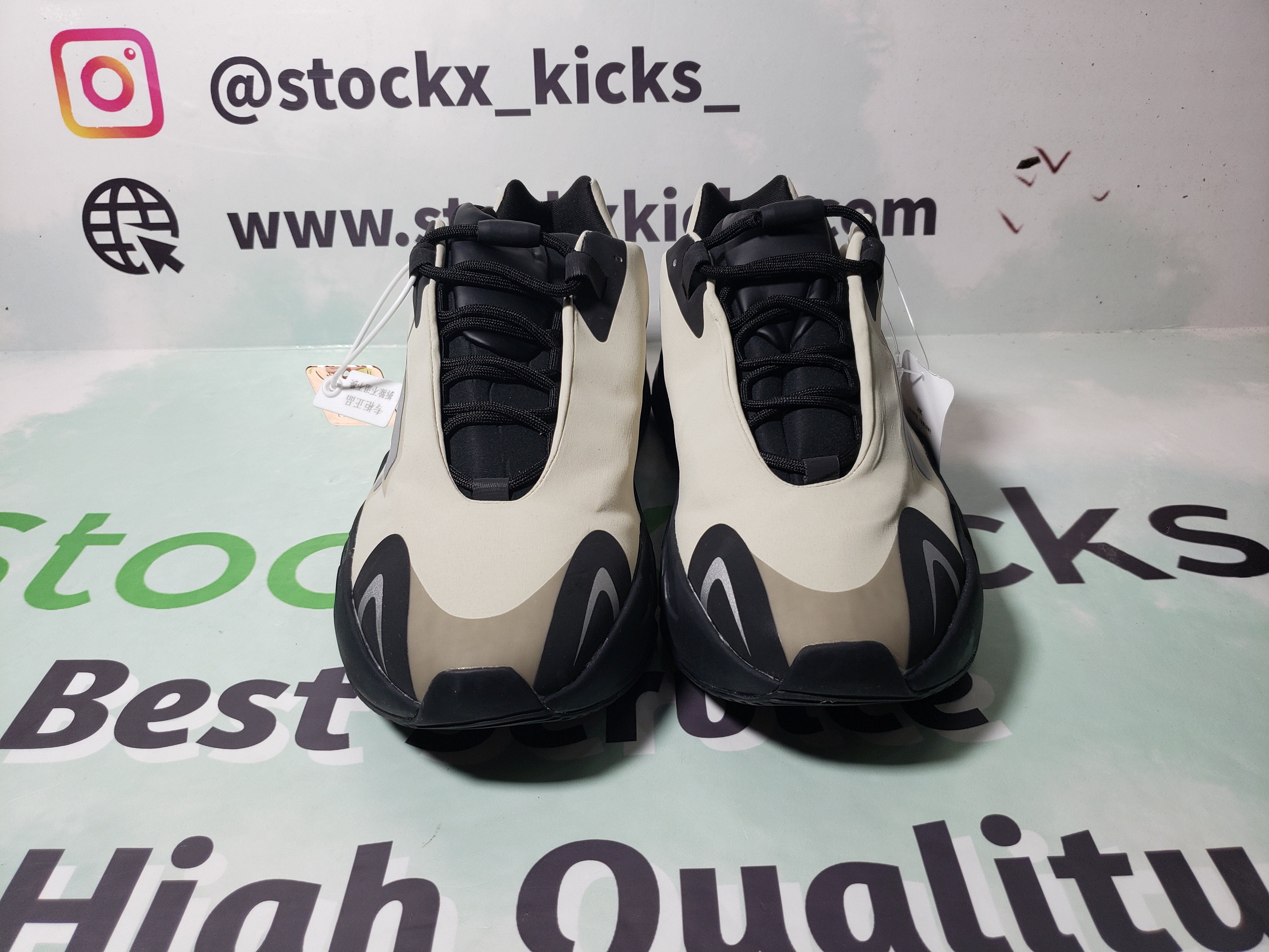 LJR Batch adidas Yeezy Boost 700 MNVN Black Beige FV3729 review stockxkicks 01