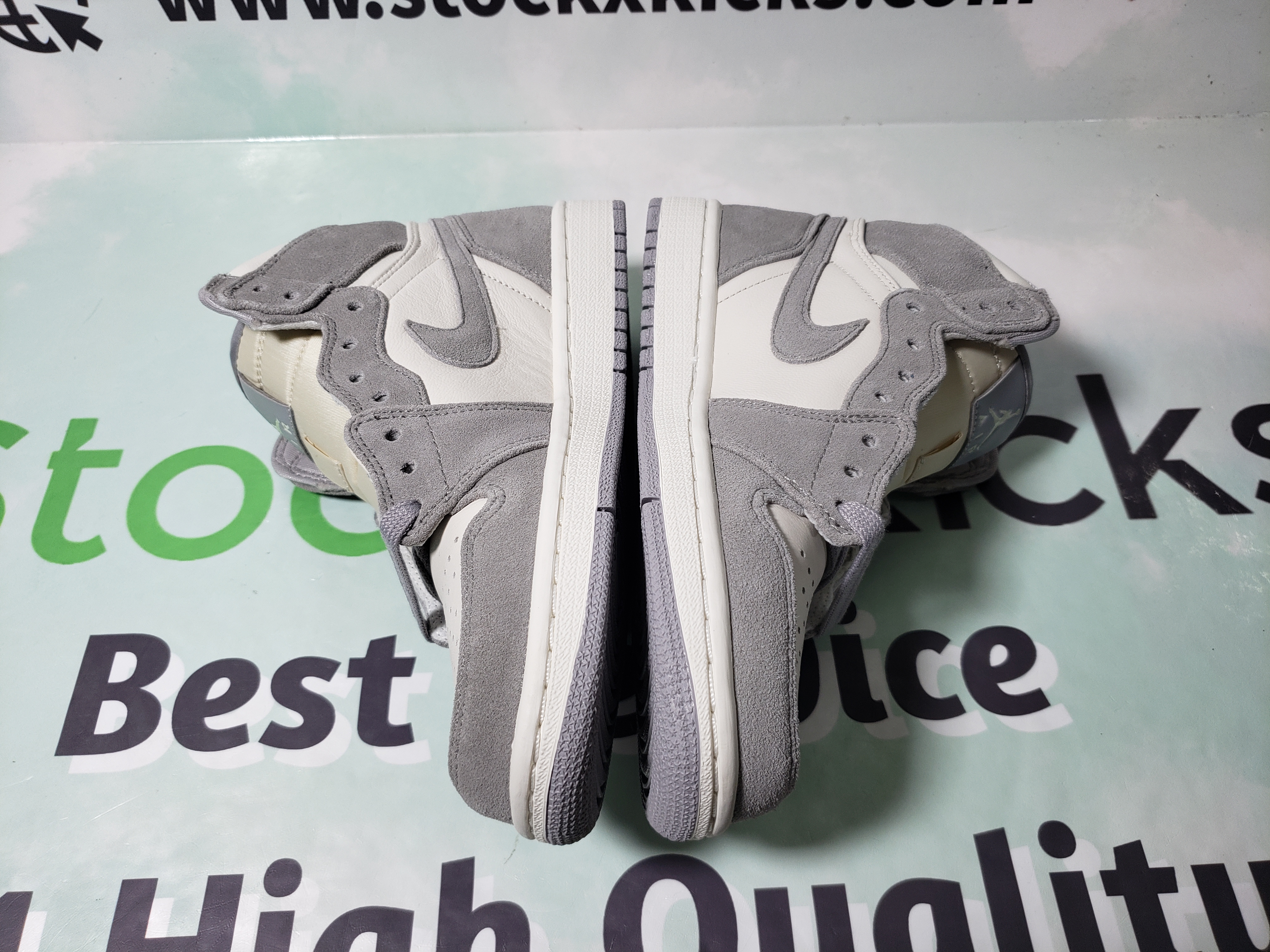 LJR Batch Jordan 1 Retro HighPale Ivory (W) AH7389-101 review stockxkicks 02