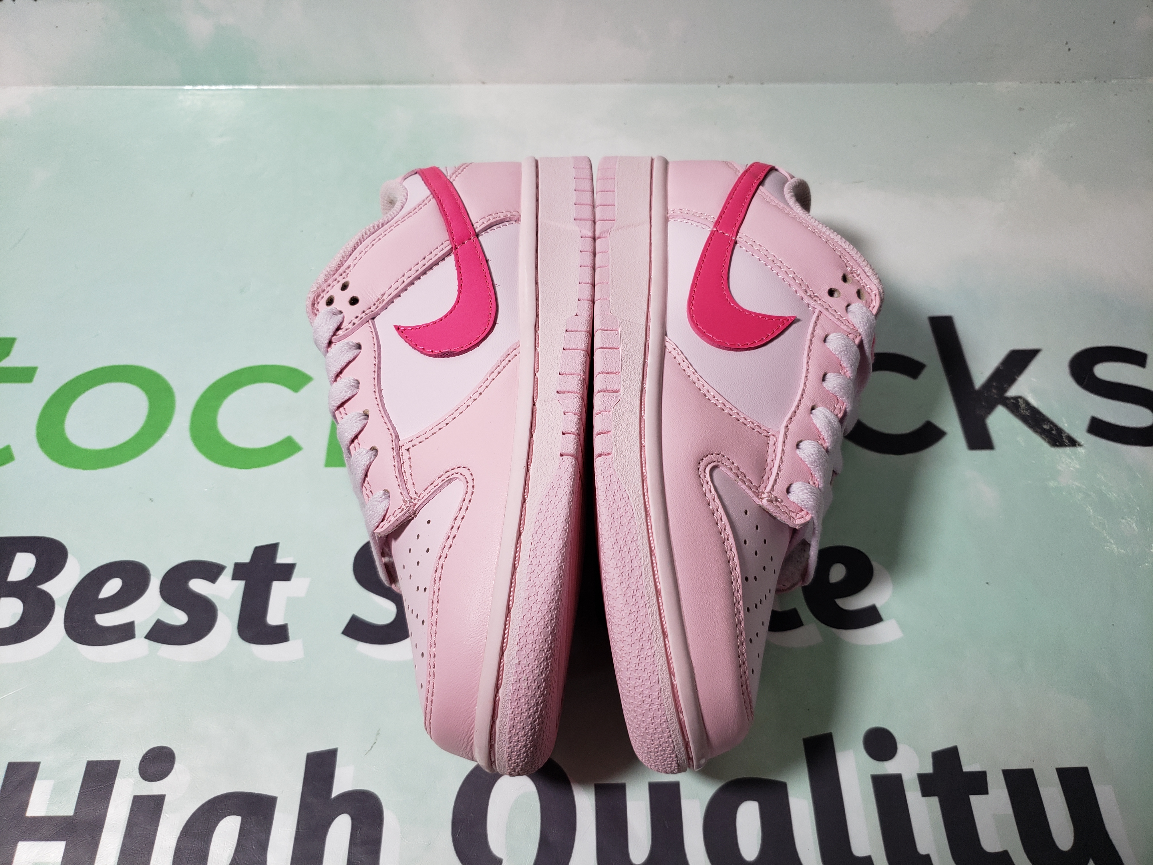 LJR Batch Nike Dunk Low Triple Pink DH9765-600 review stockxkicks 03