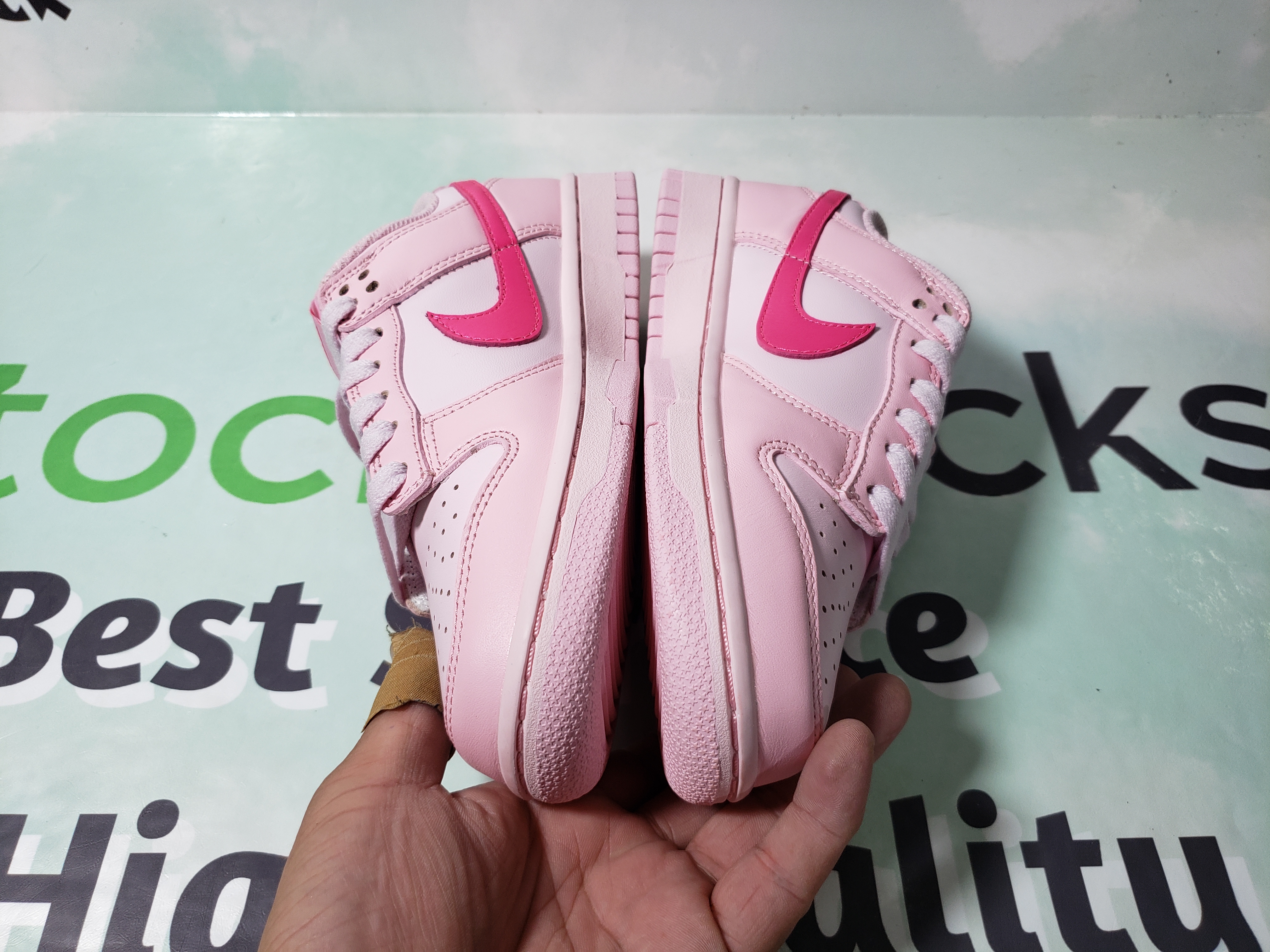 LJR Batch Nike Dunk Low Triple Pink DH9765-600 review stockxkicks 02