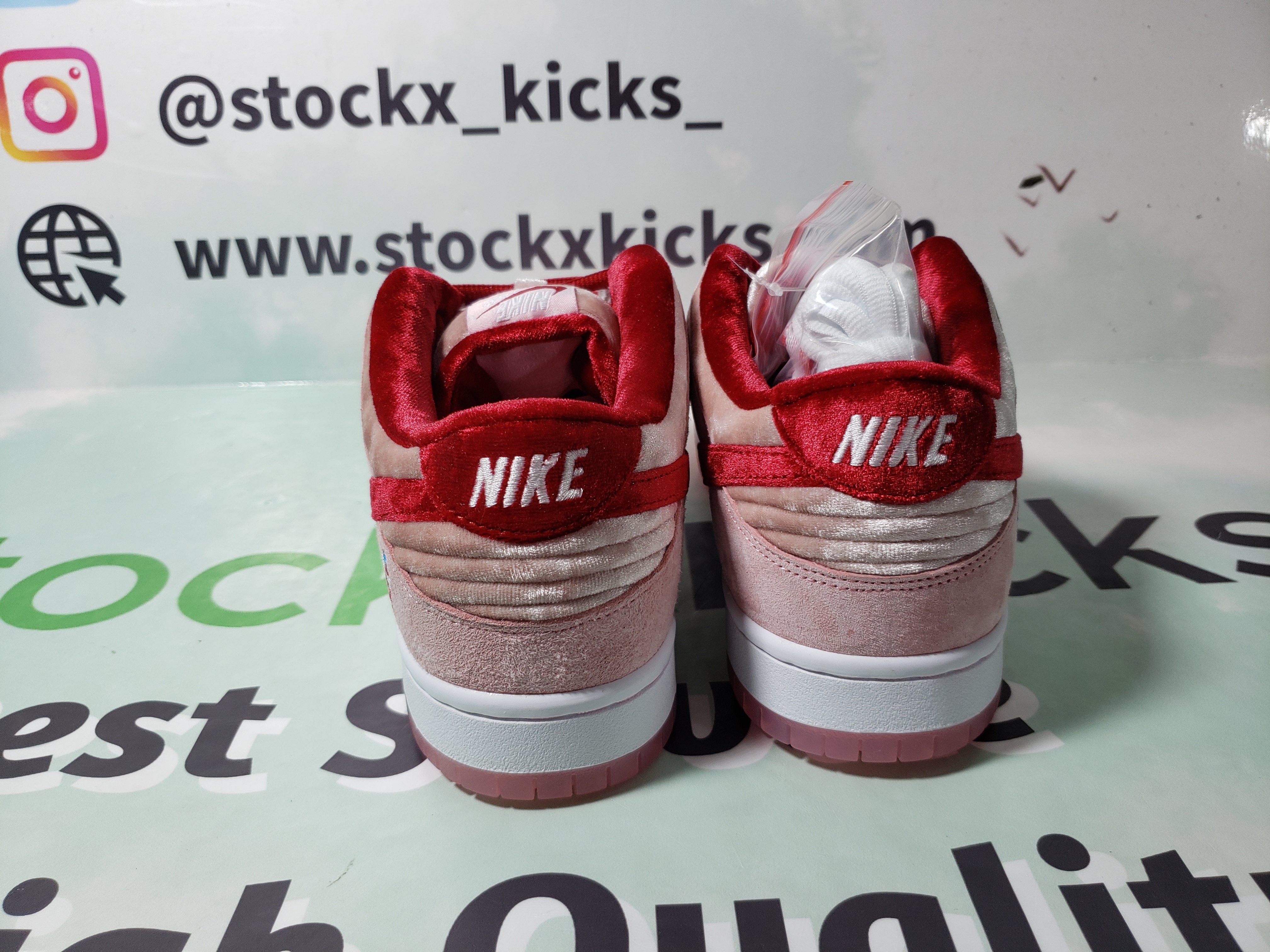 LJR Batch Nike SB Dunk Low StrangeLove Skateboards CT2552 800 review stockxkicks 00