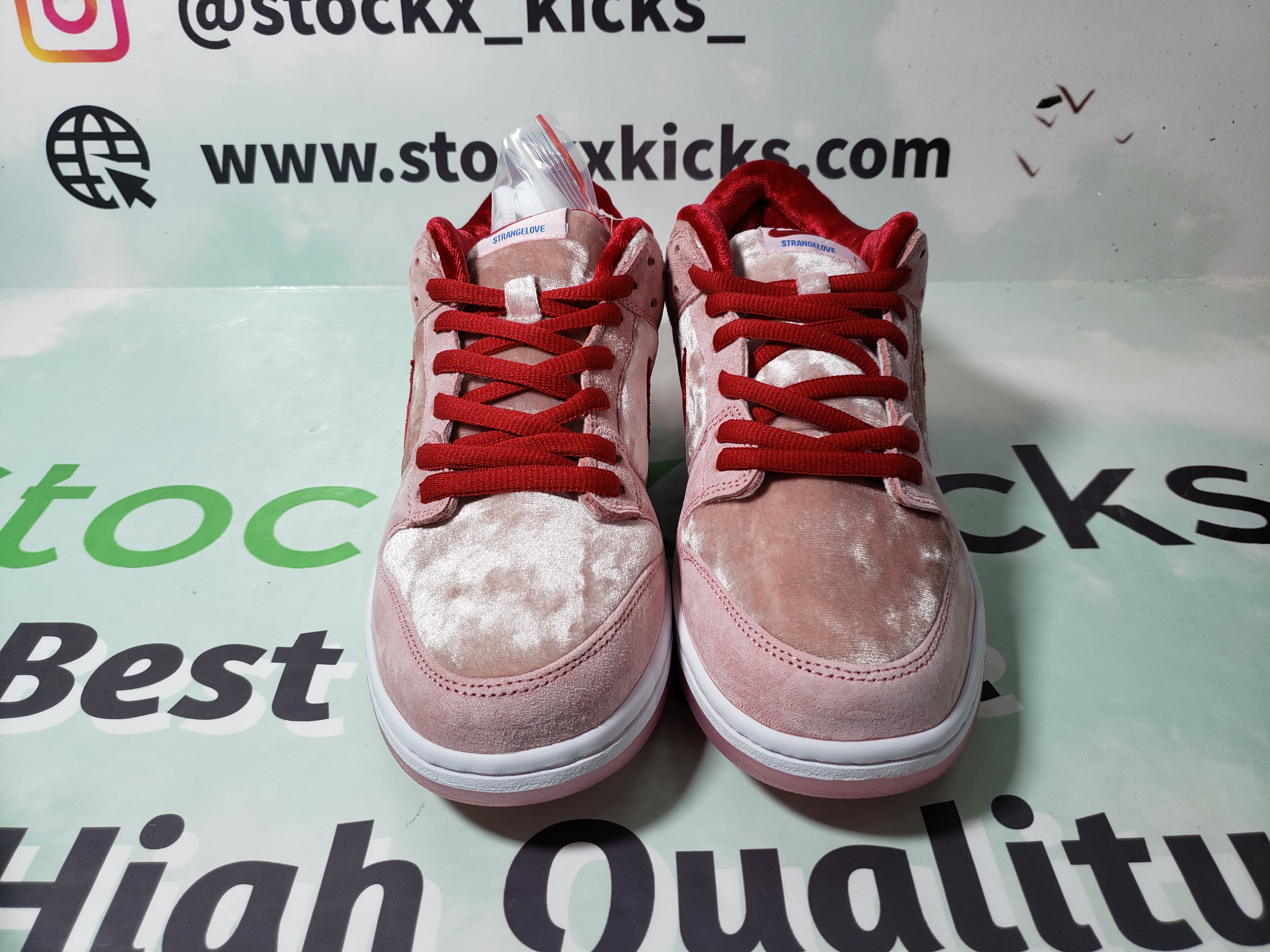 LJR Batch Nike SB Dunk Low StrangeLove Skateboards CT2552 800 review stockxkicks 01