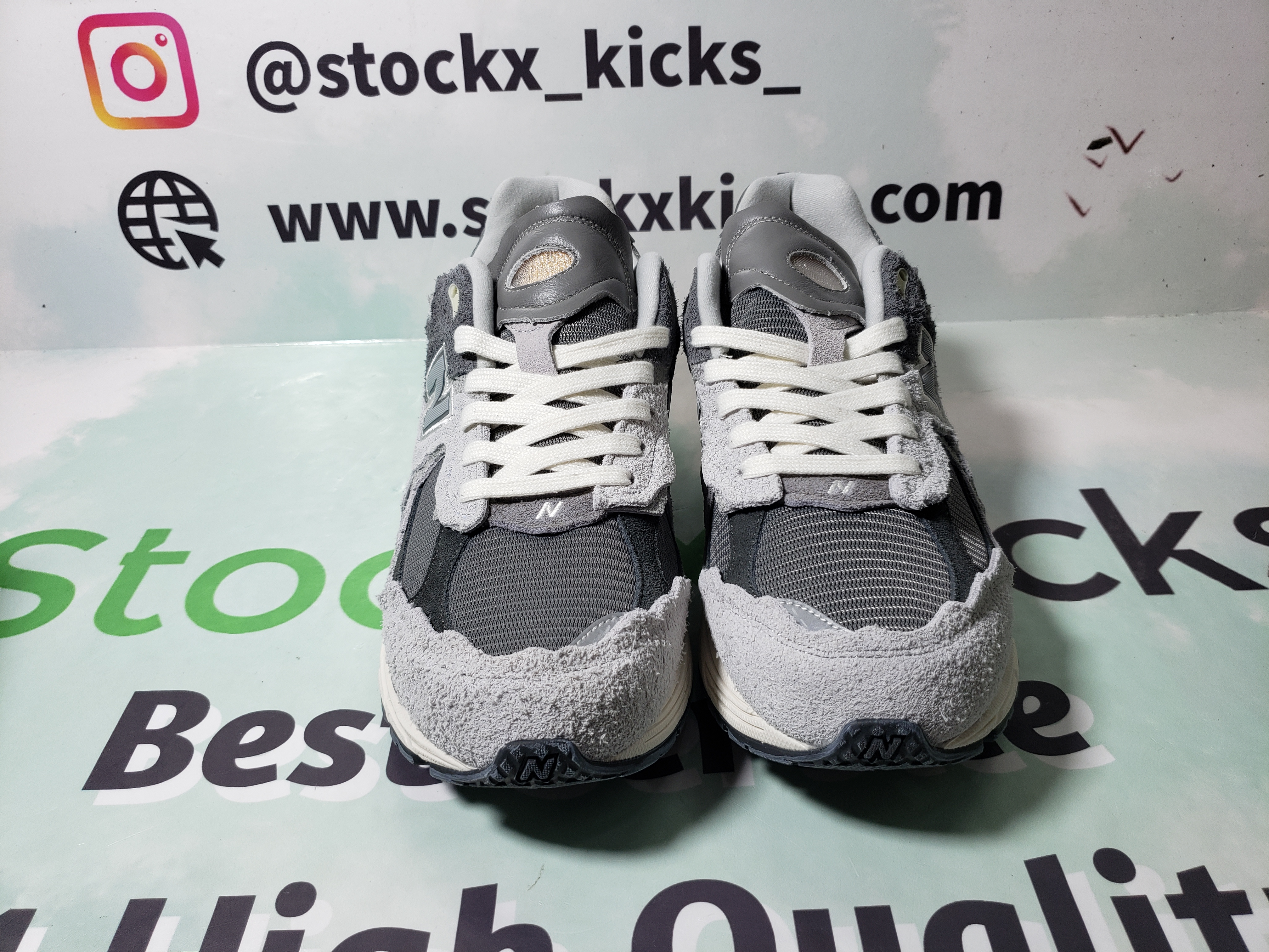 New Balance 2002R Cloud As M2002RDA review stockxkicks 01
