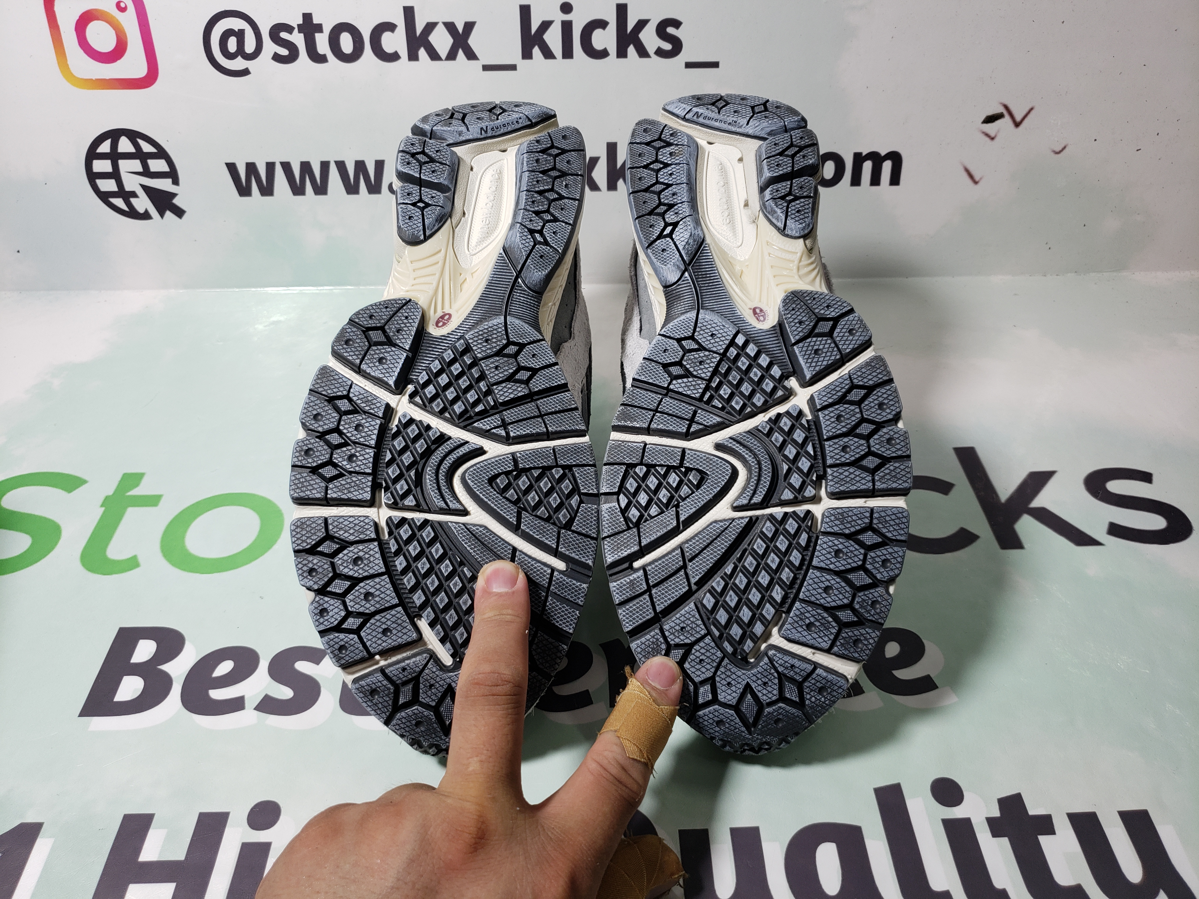 New Balance 2002R Cloud As M2002RDA review stockxkicks 04